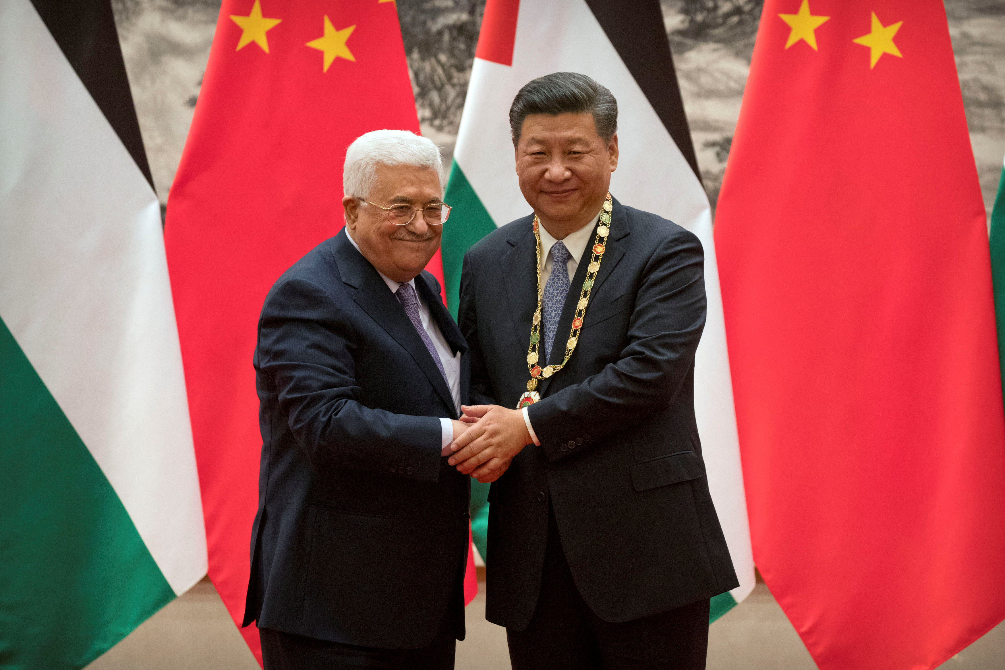 In June, Chinese leader Xi Jinping told the visiting president of the Palestinian Authority, Mahmoud Abbas, that Beijing was willing to help promote peace talks with Israel. Photo: Reuters