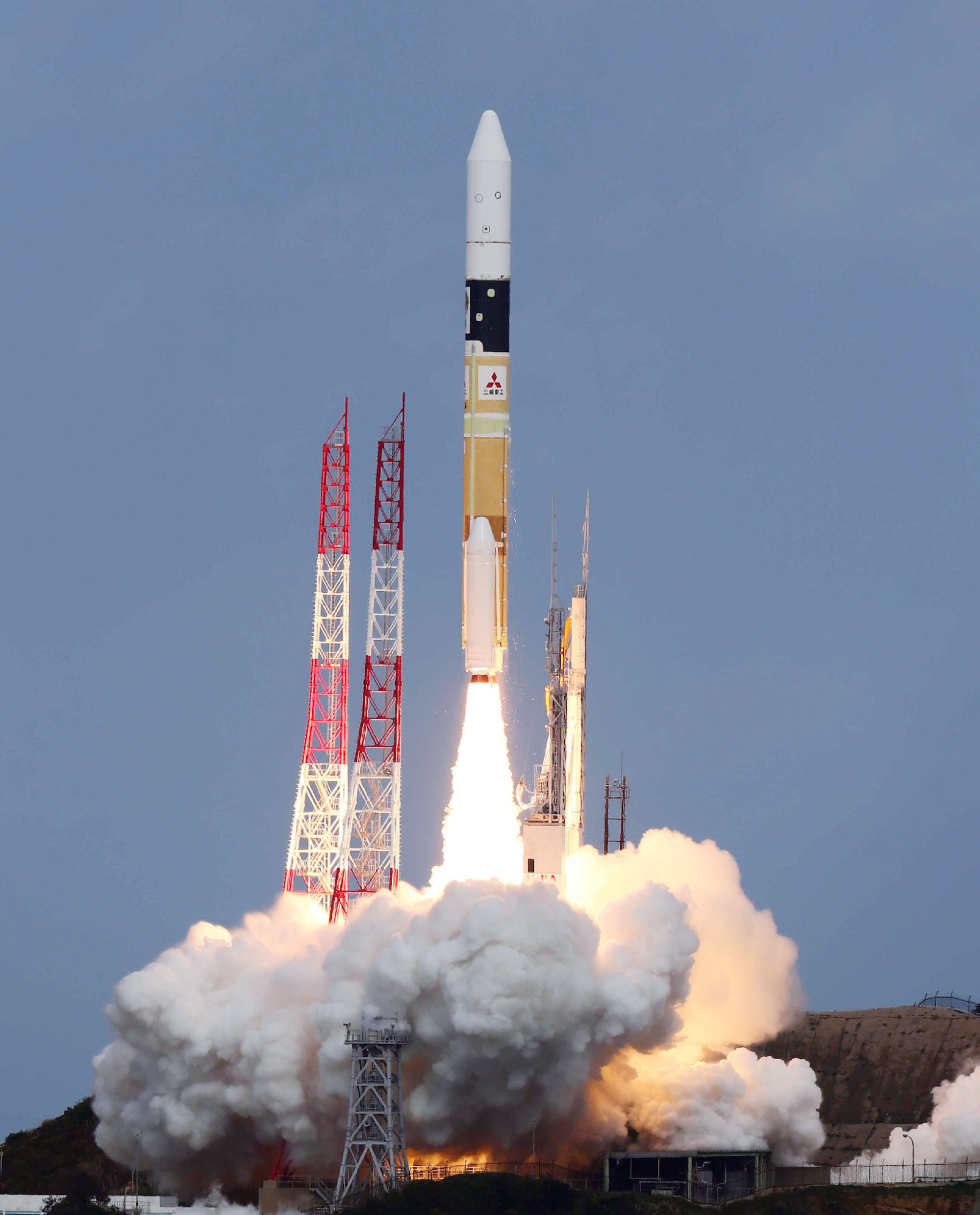 A H-IIA rocket lifts off from JAXA’s Tanegashima Space Centre in 2014 carrying the Hayabusa2 probe, which later successfully brought samples from an asteroid back to Earth. Photo: Jiji Press/AFP