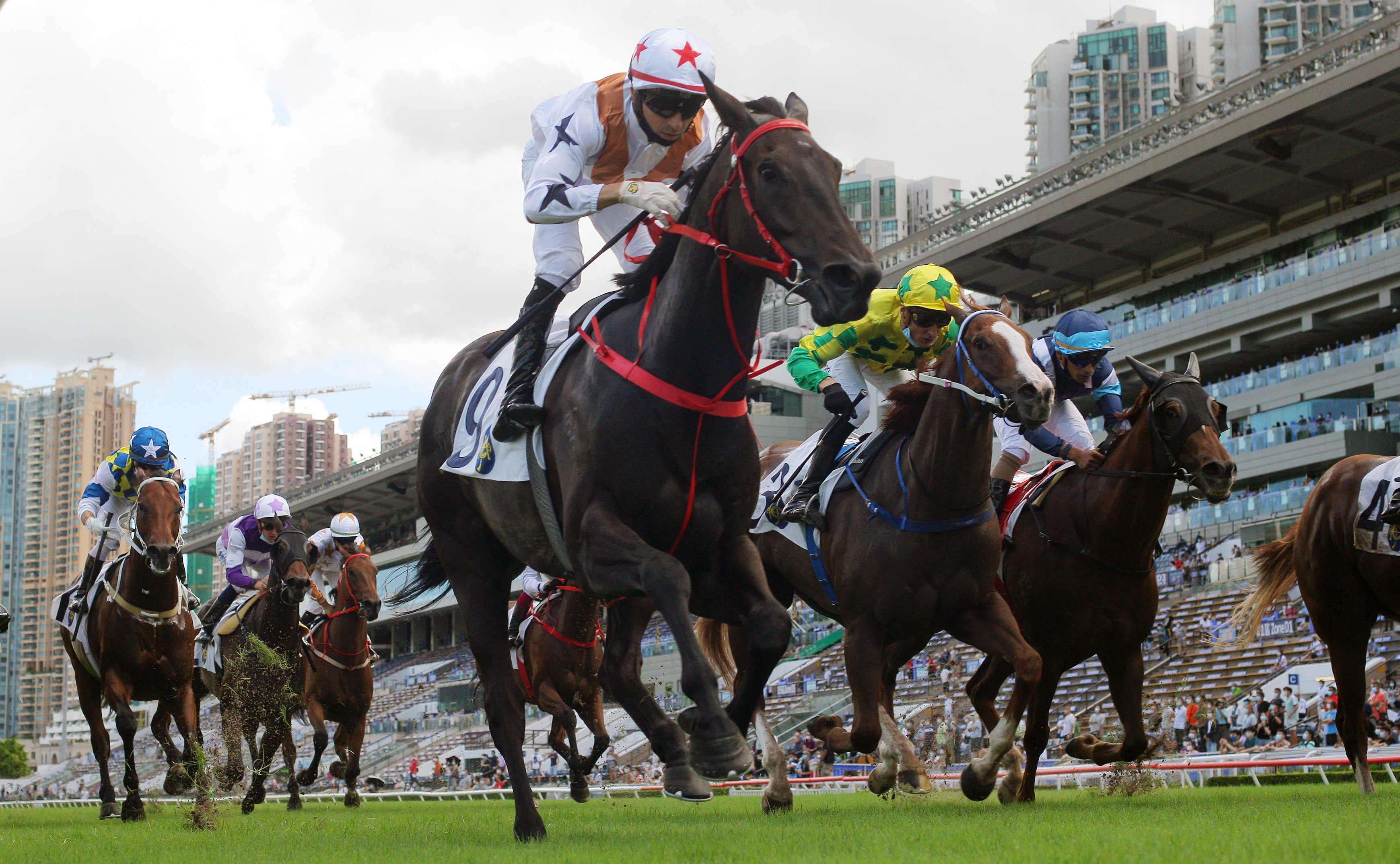 Courier Wonder wins the 2021 Group Three Sha Tin Vase (1,200m) under Joao Moreira. Photo: Kenneth Chan