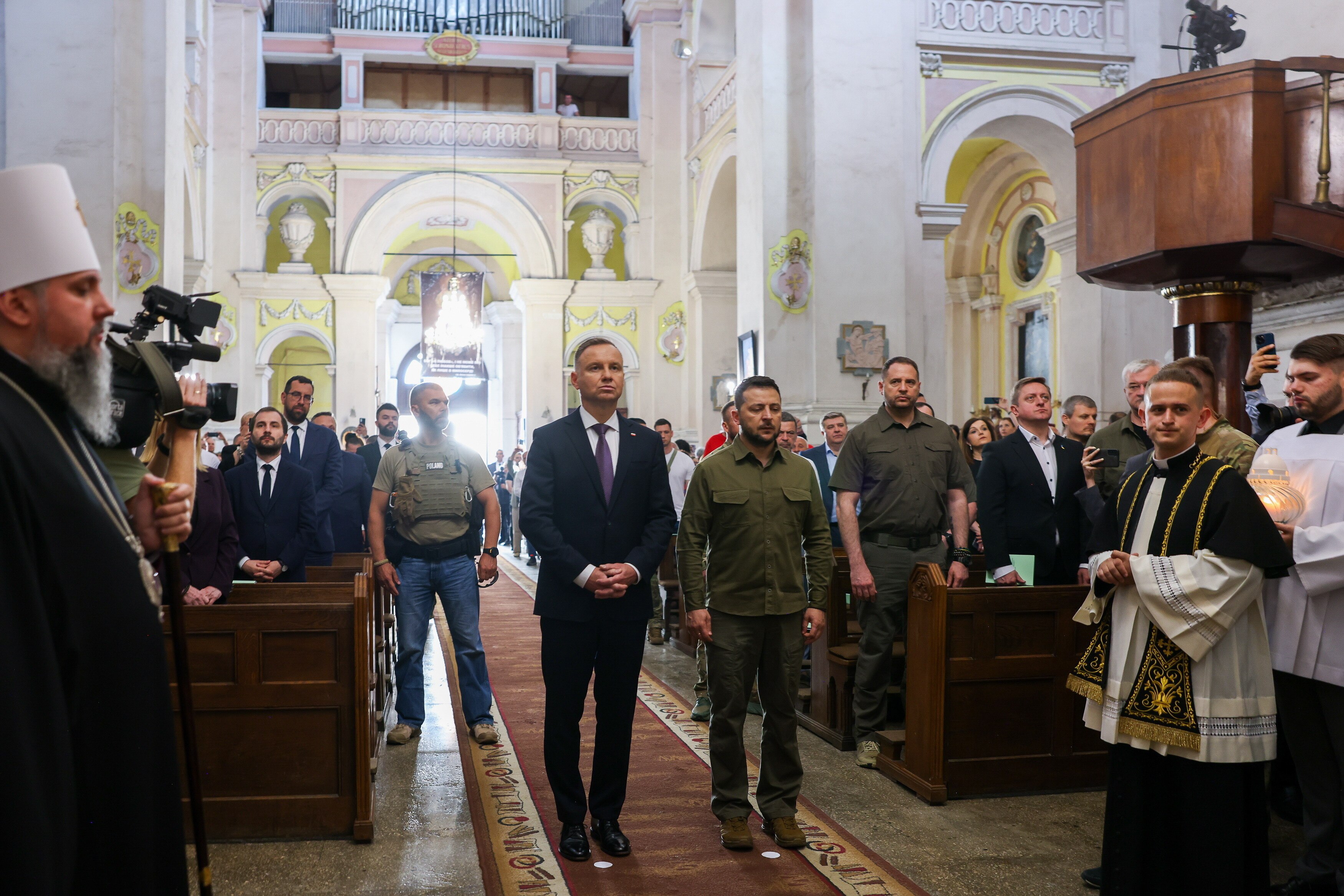 памятник волынской резне в польше