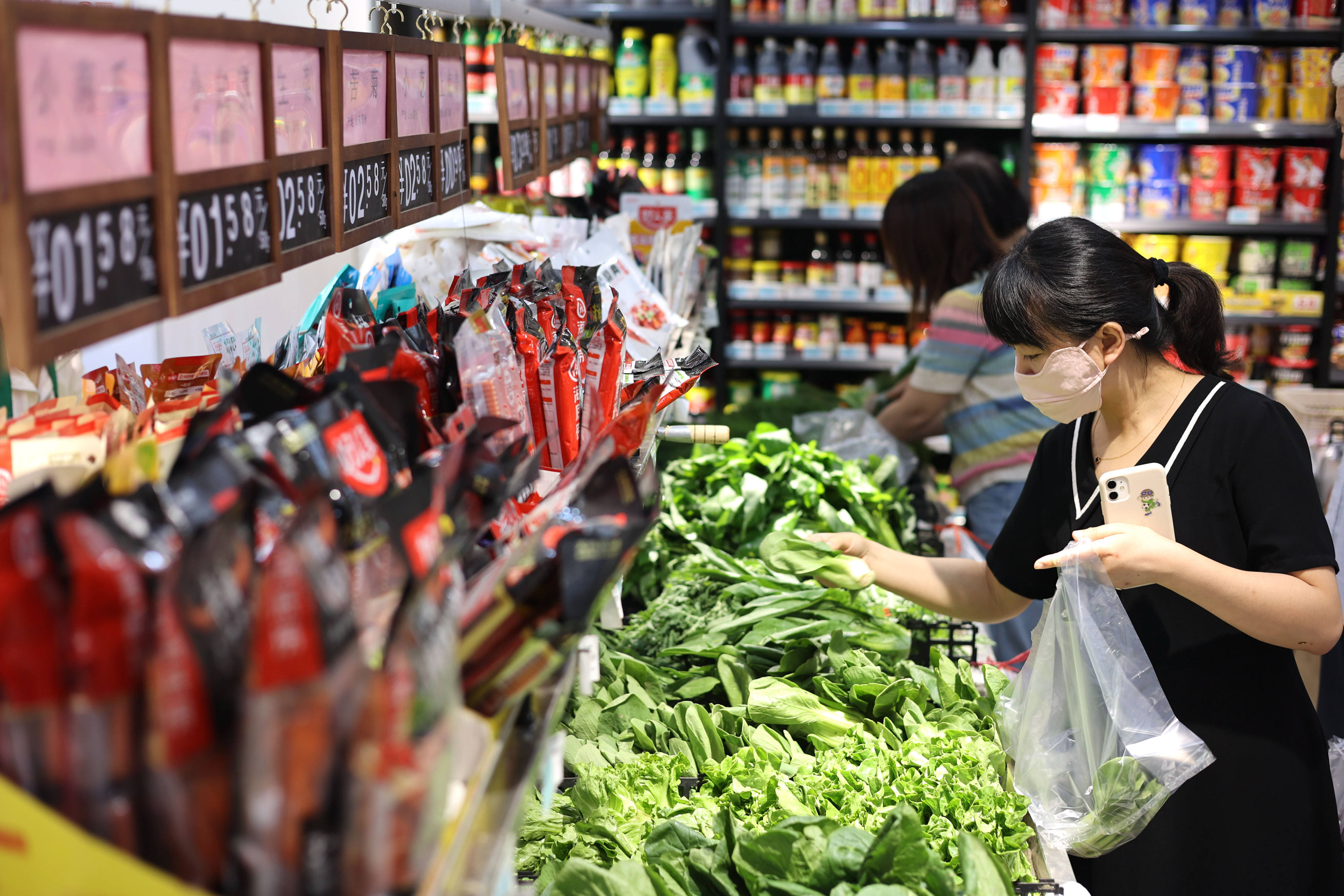 Beijing has set a consumer price index (CPI) target of around 3 per cent growth for 2023. Photo: Xinhua