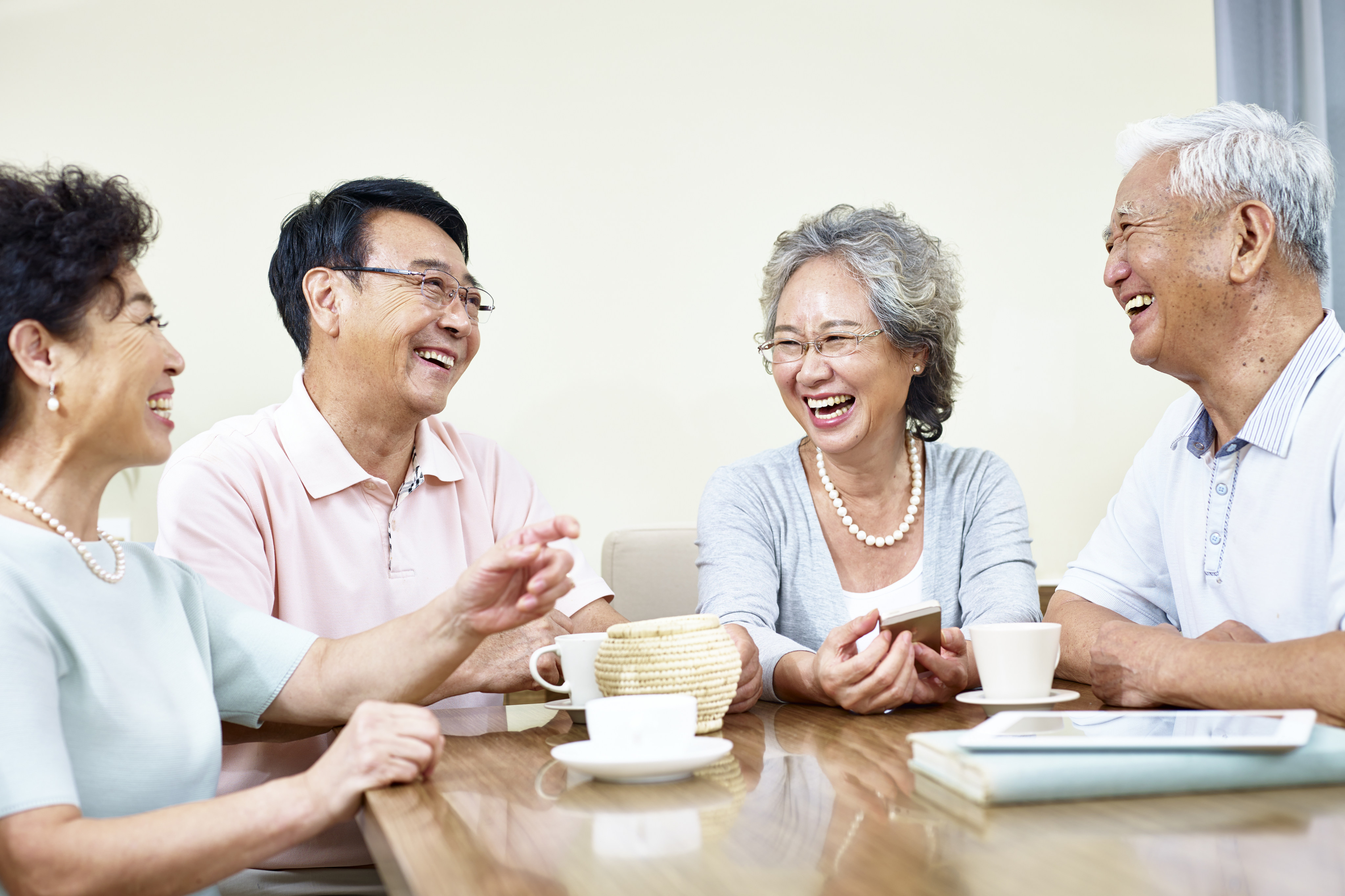 Social interaction, moderate-intensity exercise, and playing games such as mahjong to keep the brain active are key to cognitive health, a study that involved 19,000 elderly Chinese adults shows. Photo: Shutterstock