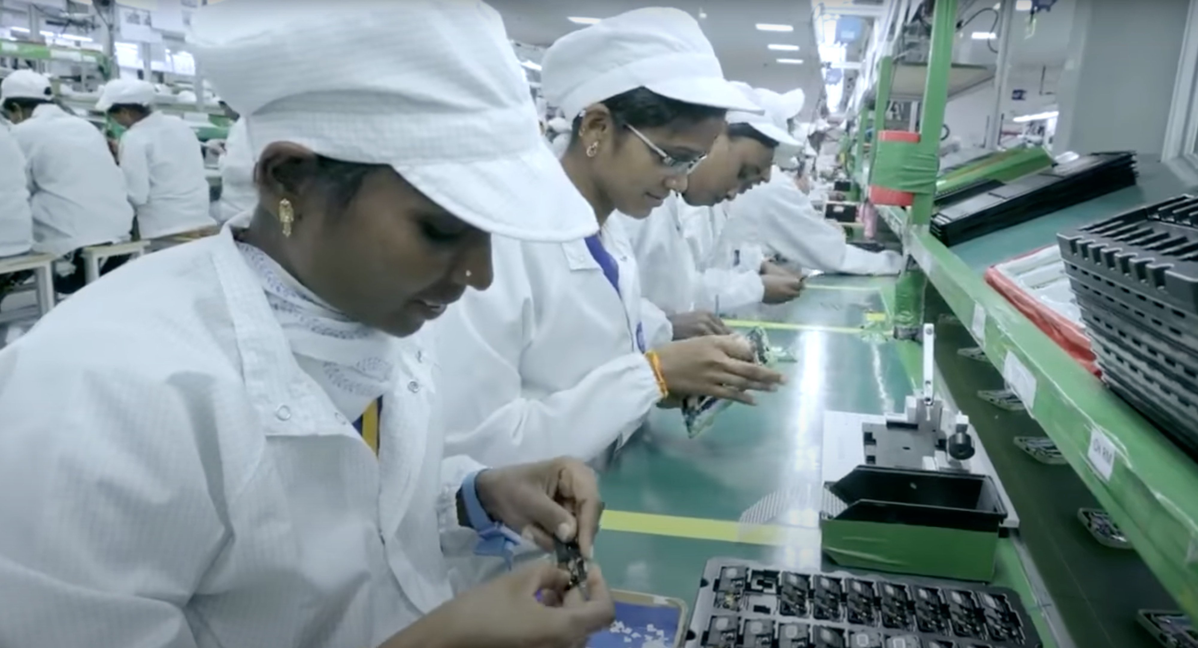 Major Apple components suppliers like Foxconn have set their sights on India to carry out production. Photo: YouTube