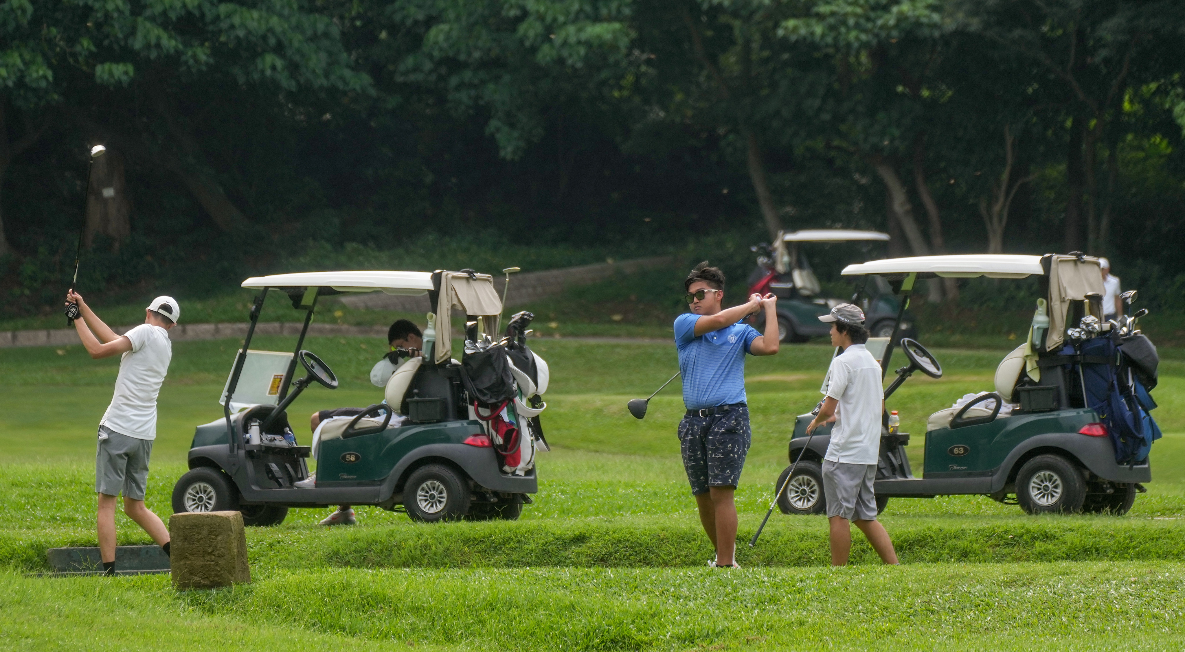 A third member of Hong Kong’s top decision-making body has weighed in over plans to build public housing on part of a golf course. Photo: Elson Li