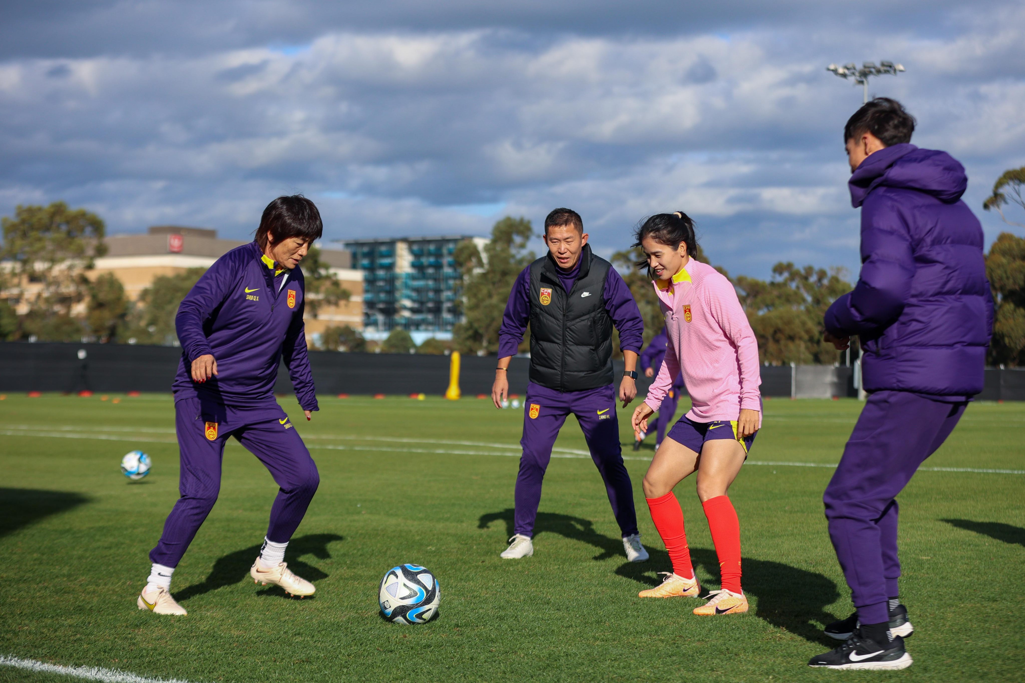 China coach Shui Qingxia takes a training session before her side’s opening game against Denmark. Photo: Xinhua