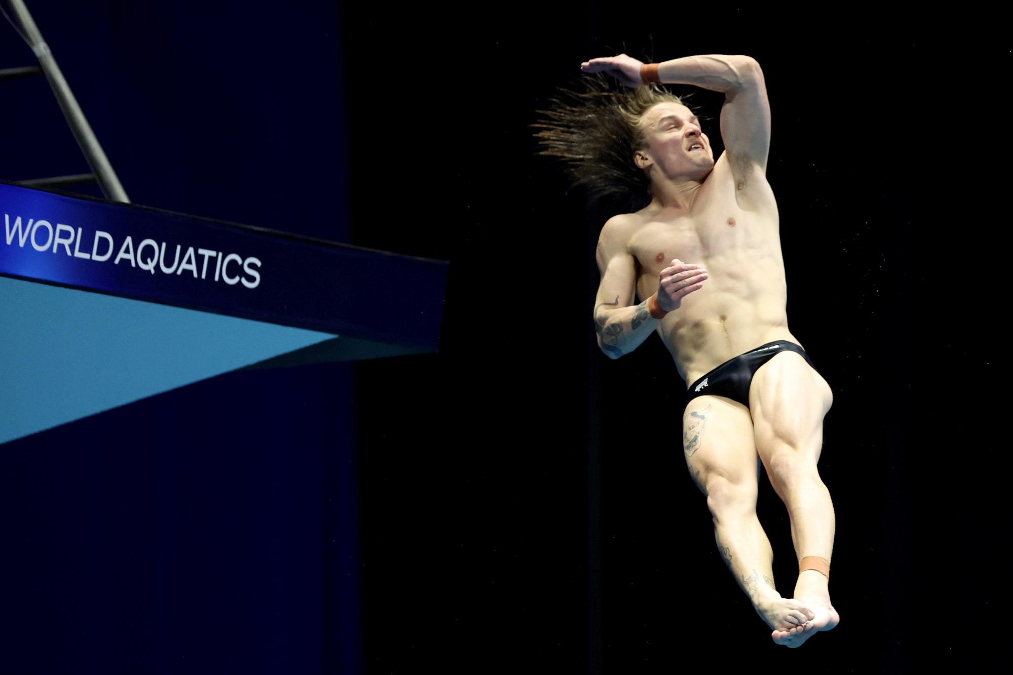 World Aquatics Championships 4x100m relay record for Siobhan Haughey and Hong Kong, after