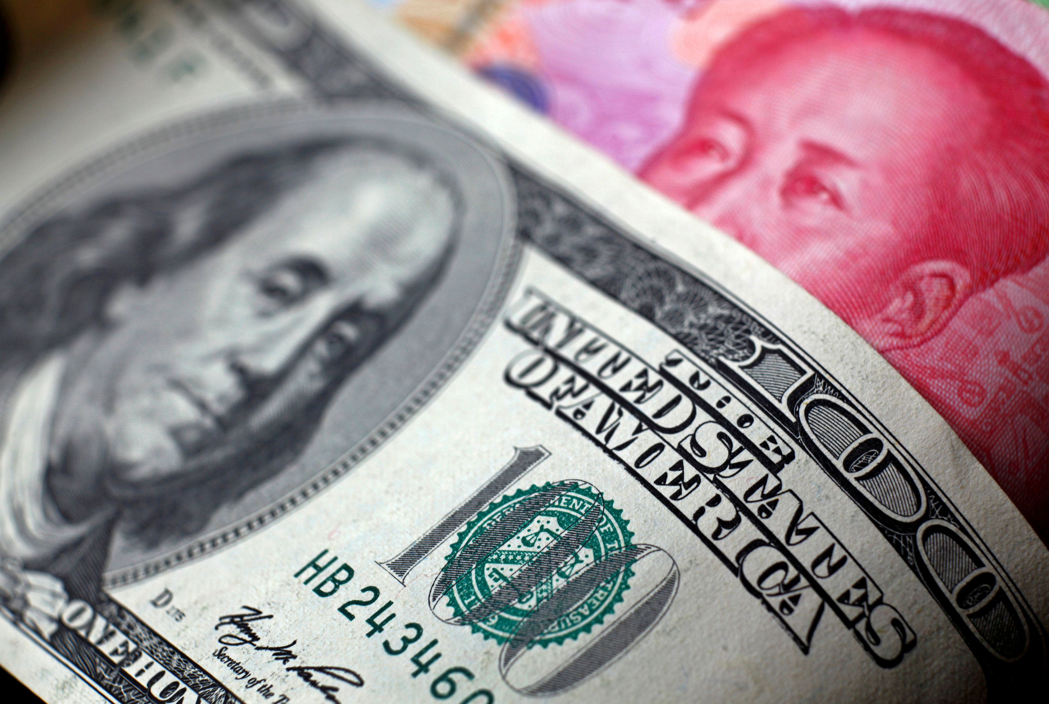 The US dollar remains in wider use internationally compared with the yuan. Photo: Reuters