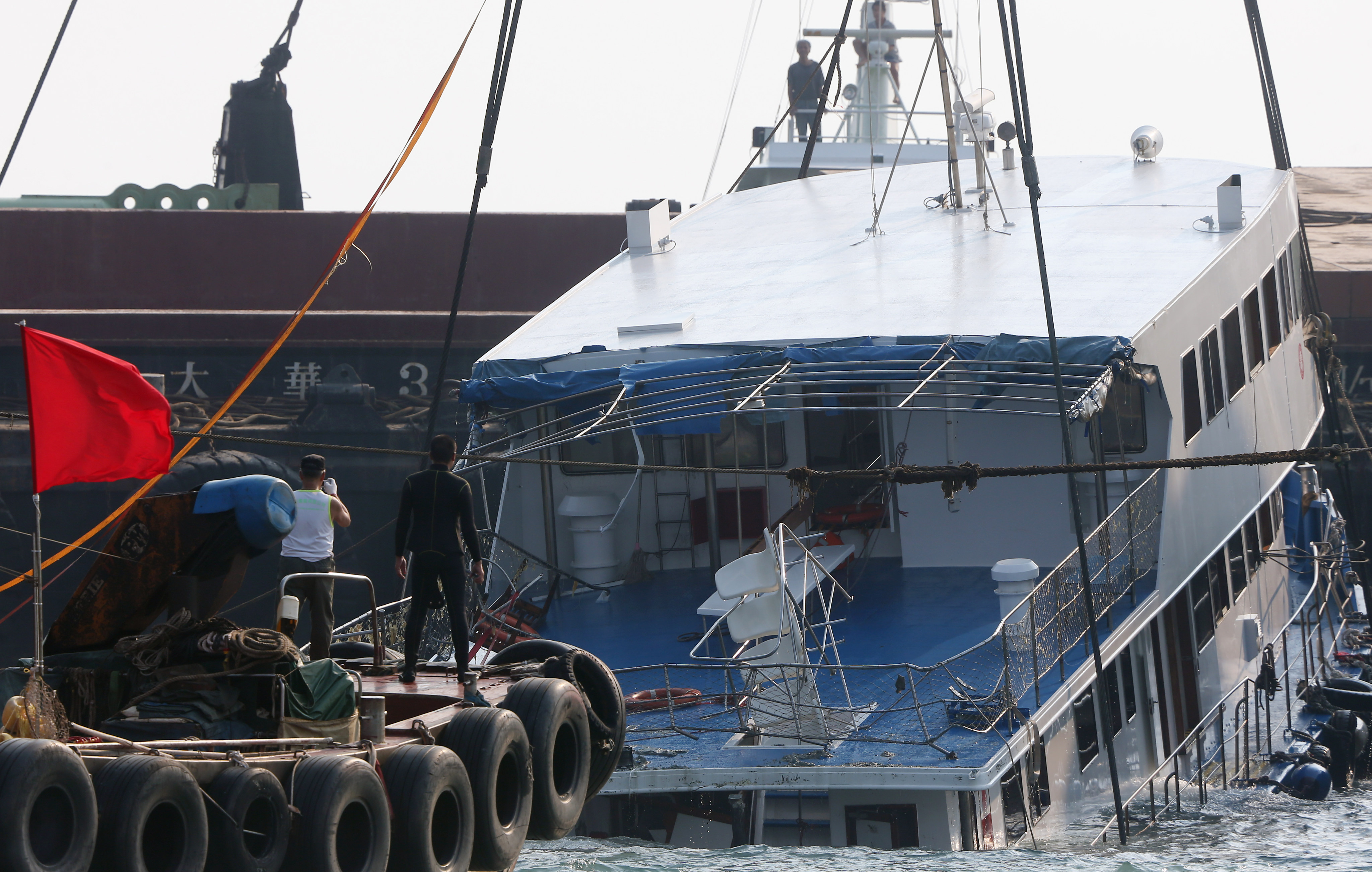 The wreck of the Lamma IV ferry is lifted from the seabed. Photo: SCMP