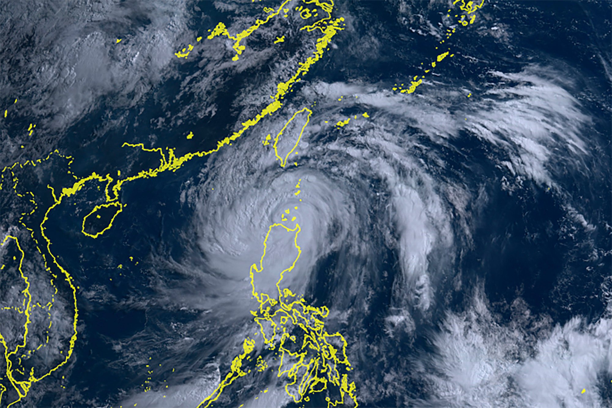 Hong Kong issues T1 signal as Super Typhoon Doksuri nears city, warning ...