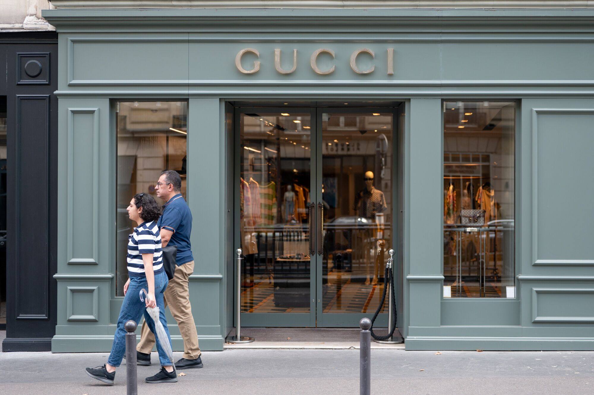 Gucci-Owner Kering Buys Stake in Valentino - WSJ