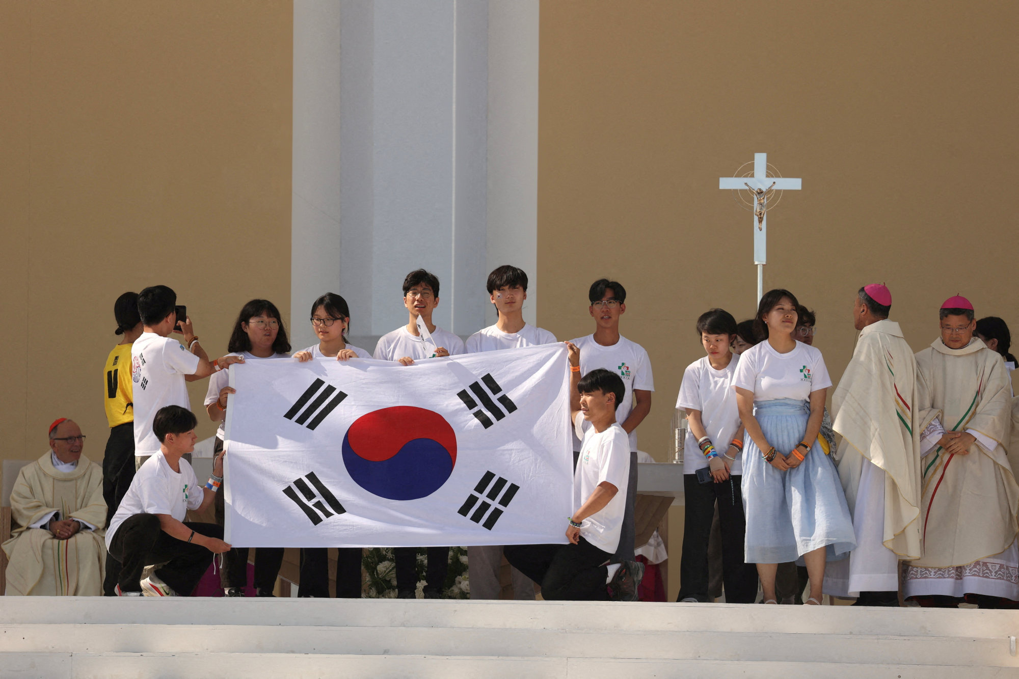 pope-announces-world-youth-day-will-return-to-asia-in-2027-the-church