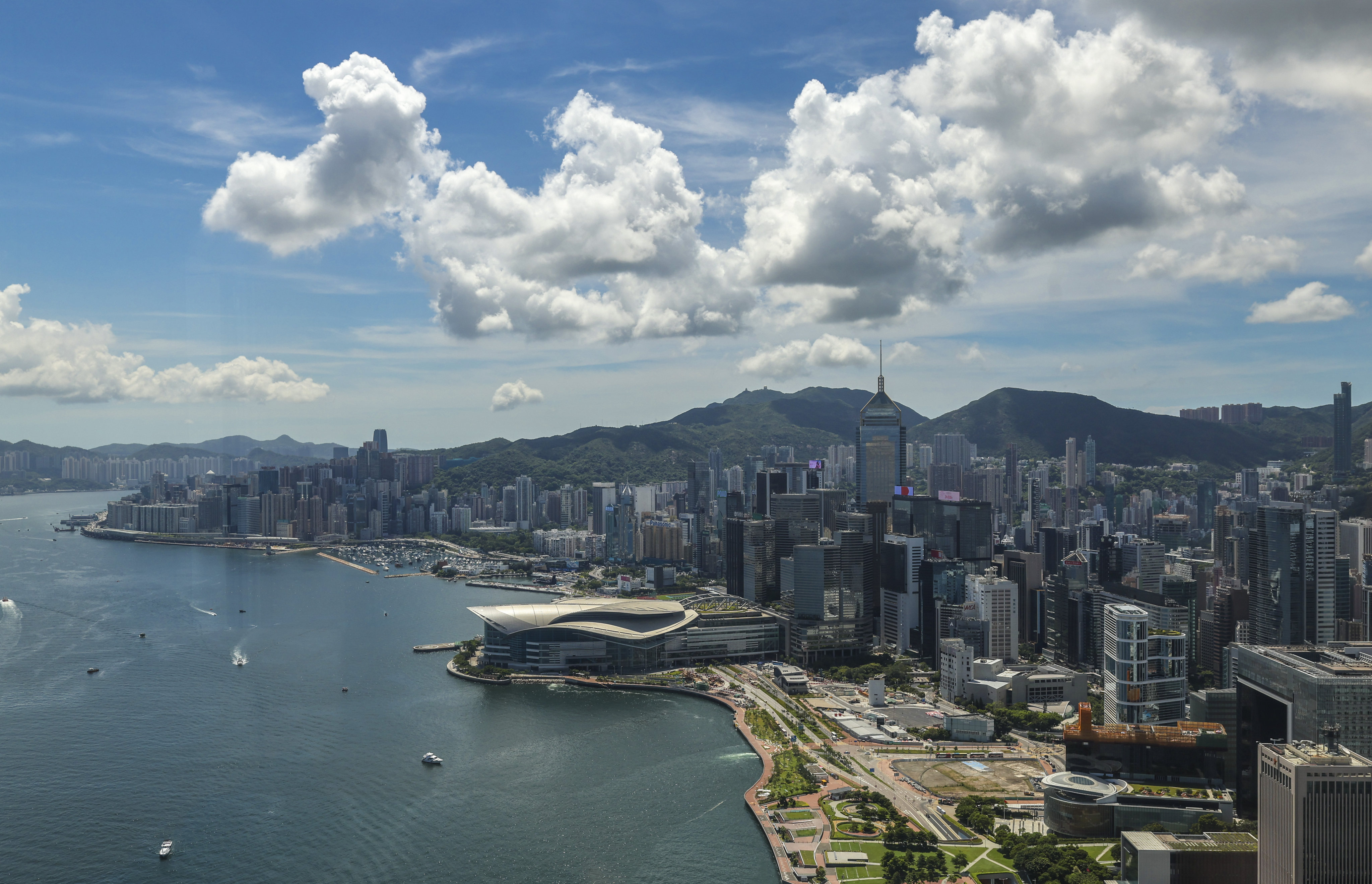 A total of 25 businesses have promised to invest billions of dollars in Hong Kong and create thousands of jobs.
Photo: Edmond So