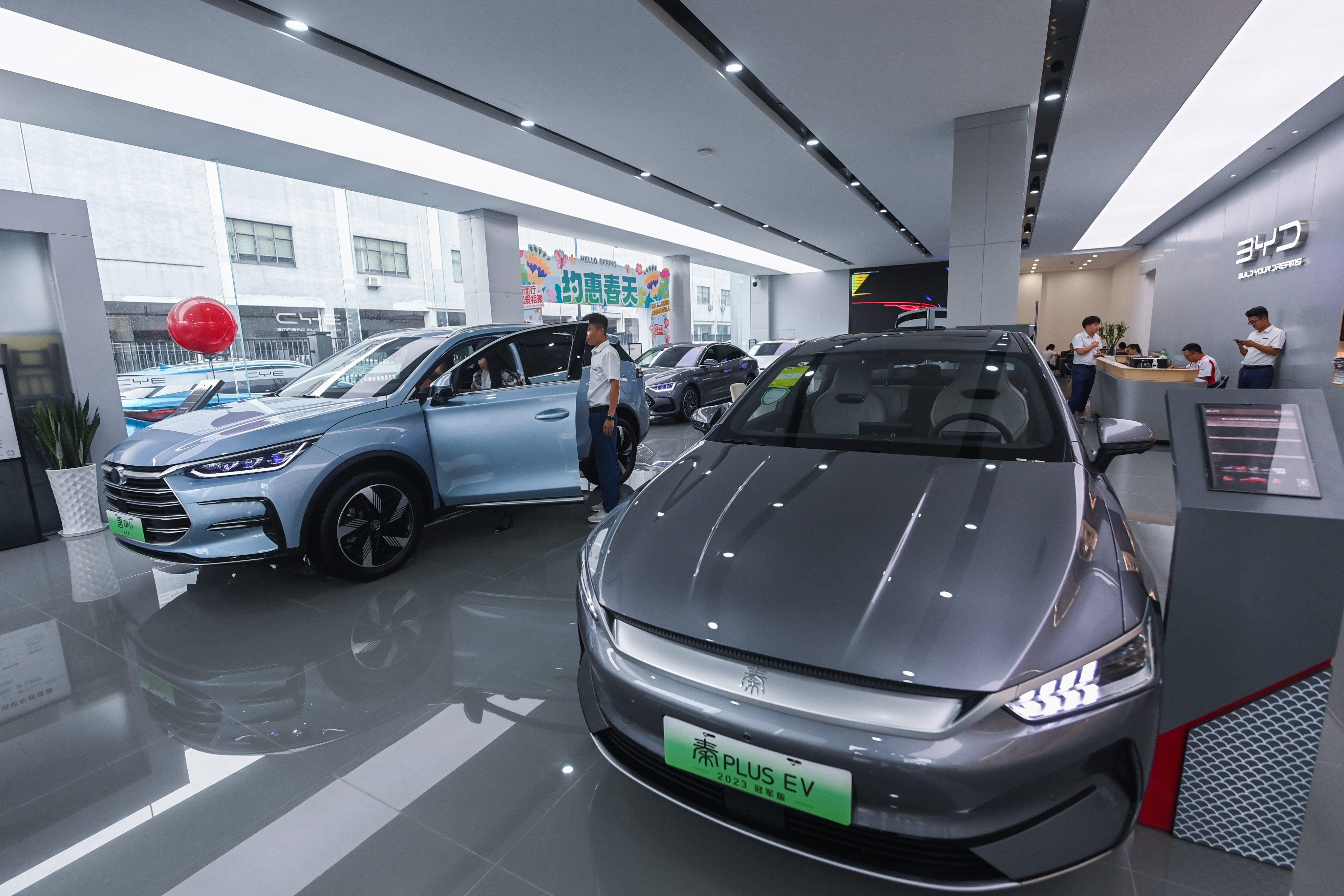Electric cars sit on display at a BYD exhibition hall in Fuyang District of Hangzhou, in east China’s Zhejiang Province, on July 18, 2023. Photo: Xinhua