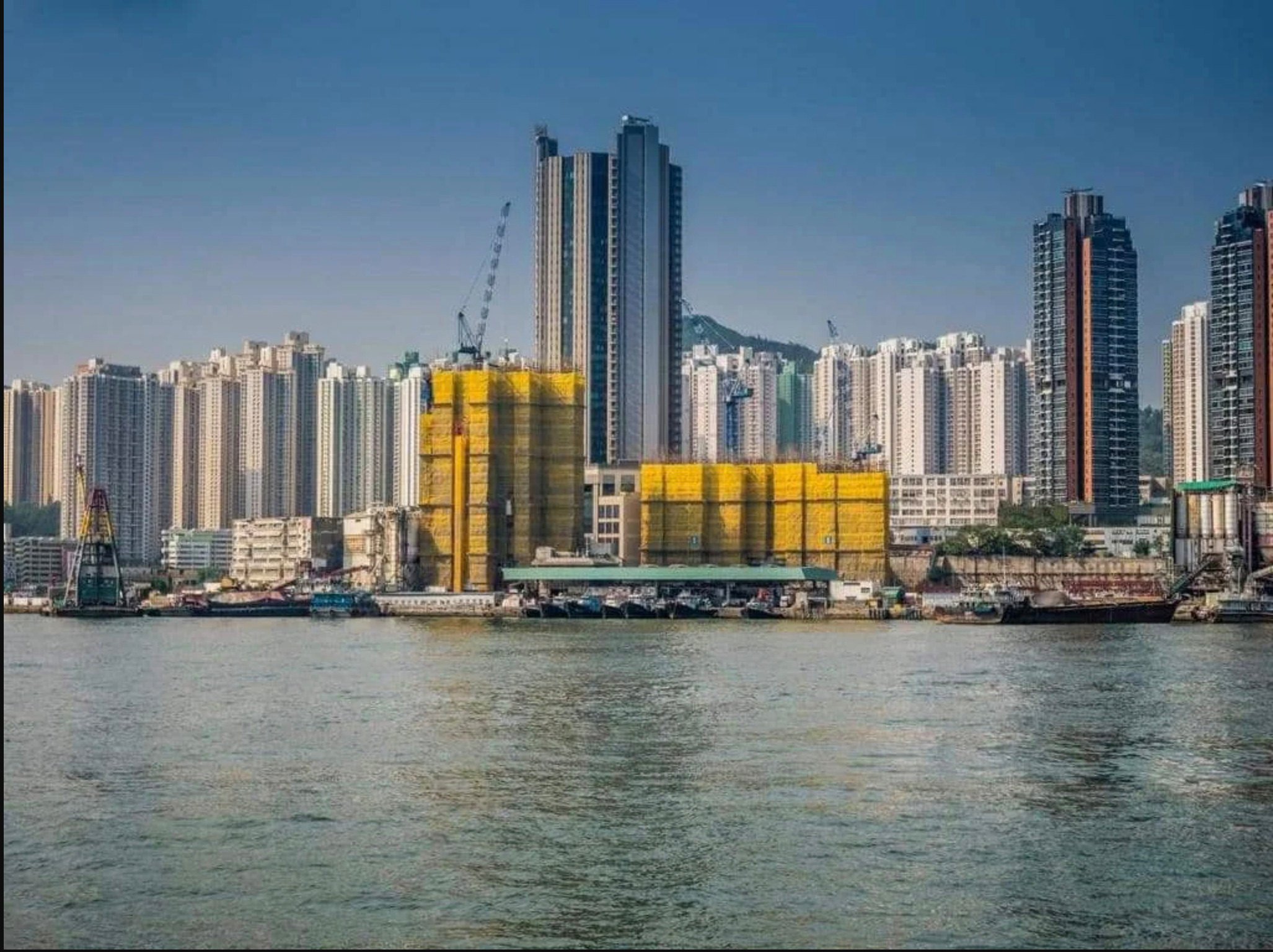 The Coast Line II development in the Yau Tong 
 neighbourhood of Kowlook, developed by CK Asset Holding. Photo: CK Asset