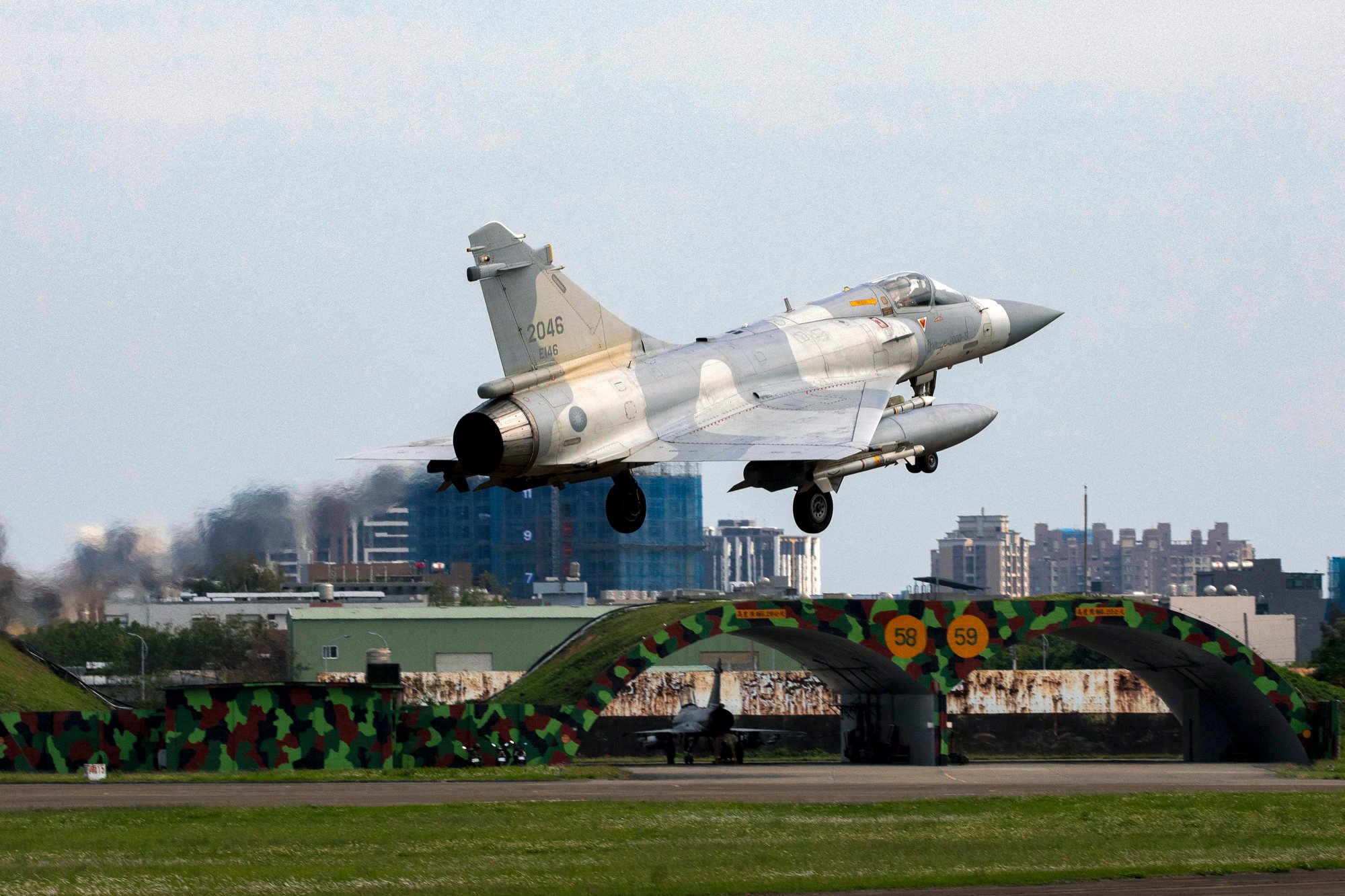 While the Mirage warplanes were once considered the superior choice, now they are costly to maintain and are incompatible with the US weapons system used in Taiwan. Photo: AFP