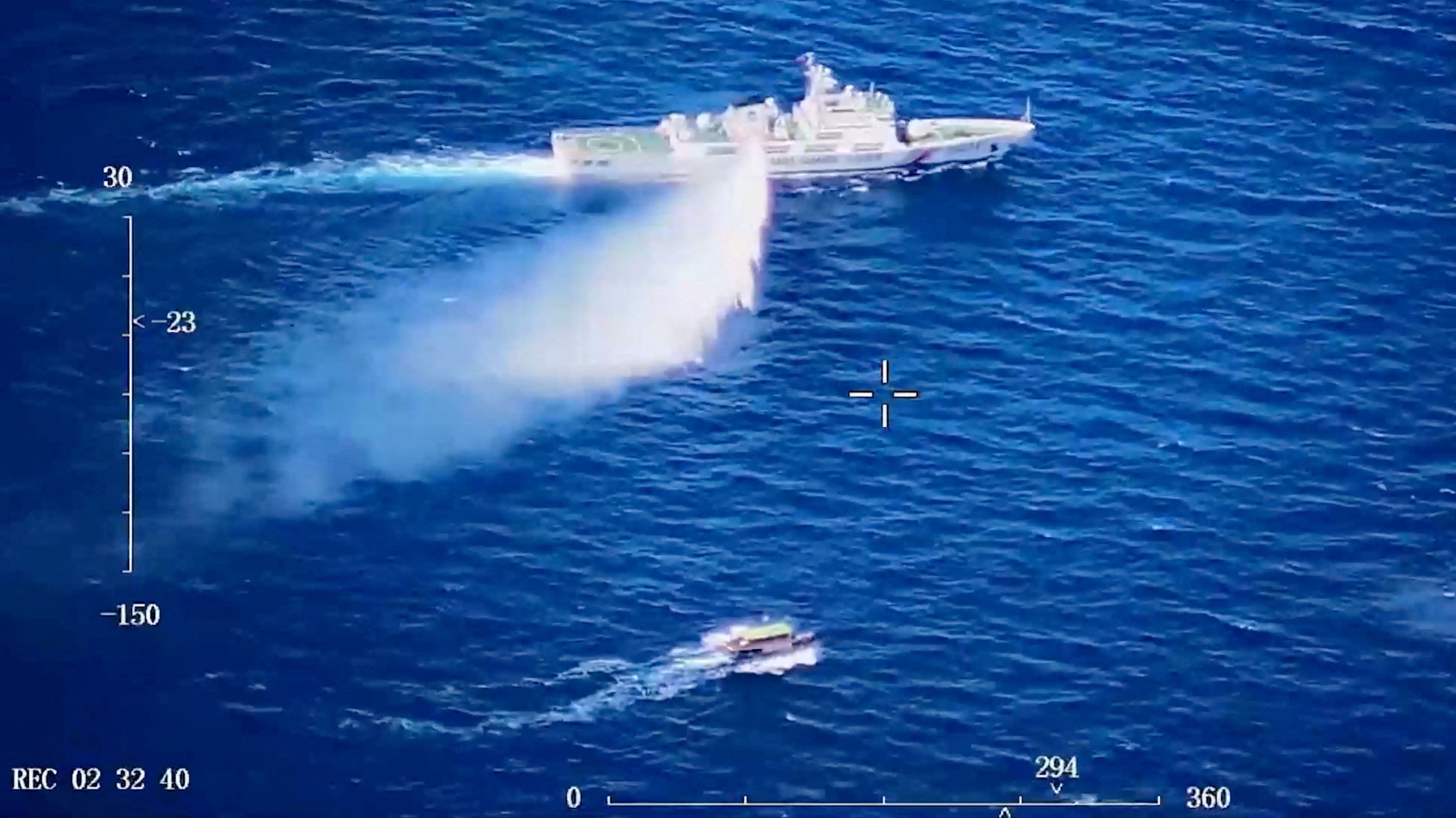 A Philippine general said using water cannons against navy ships would be “tantamount to an act of war” by China. Photo: Reuters 
