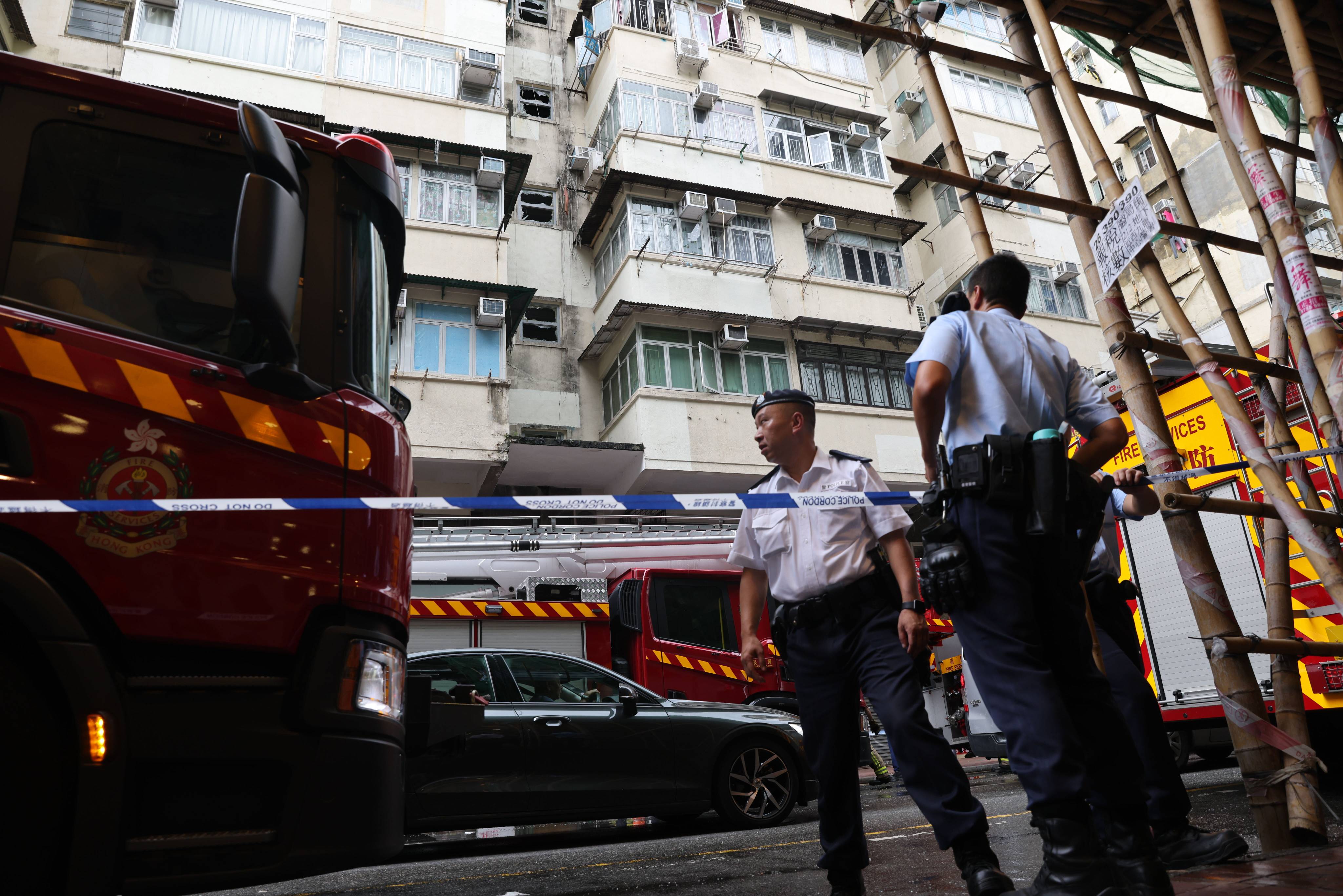 Police cordon off the scene of the blaze that occurred on Saturday morning. Photo: Yik Yeung-man