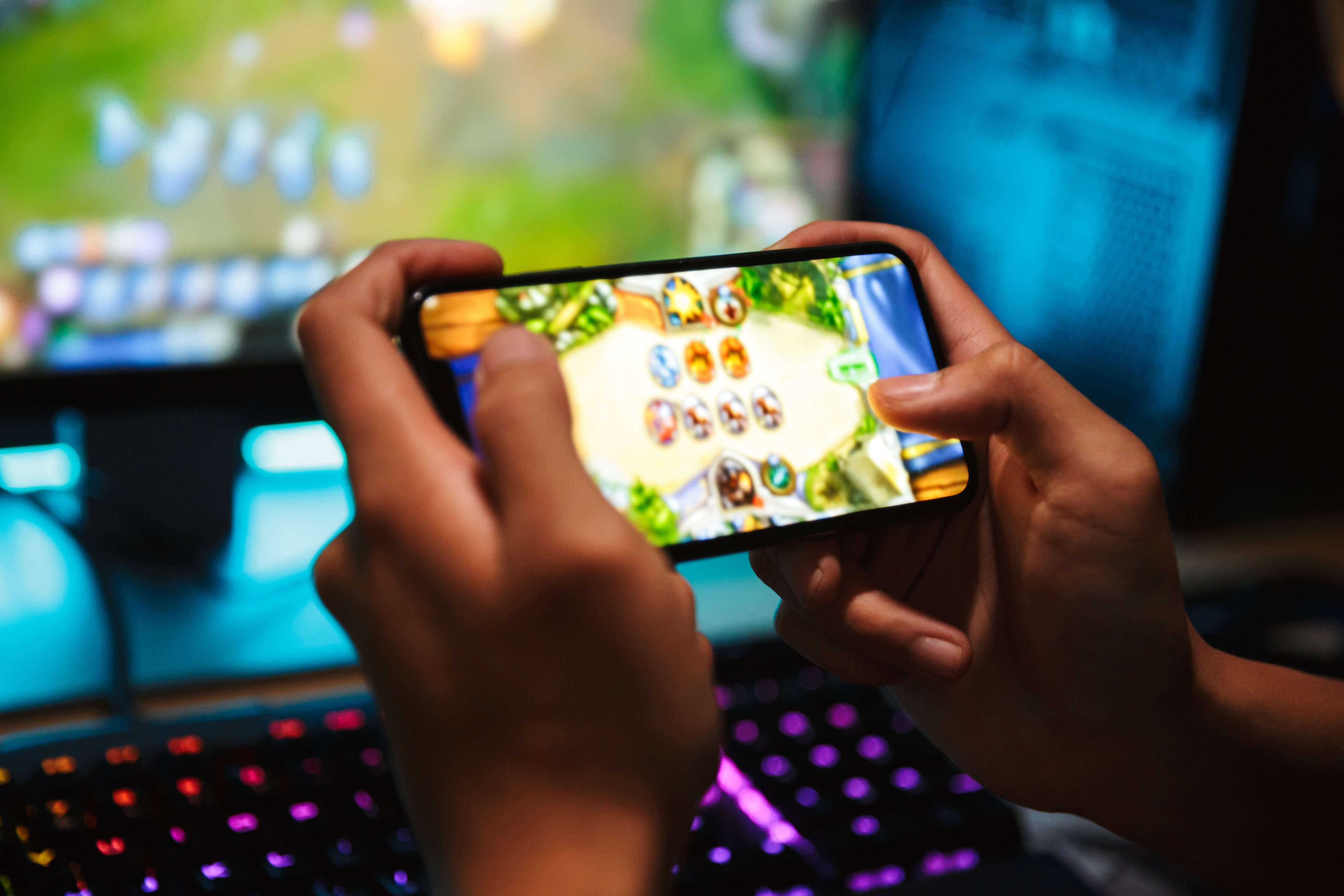 China keeping 1 hour daily limit on kids' online games 