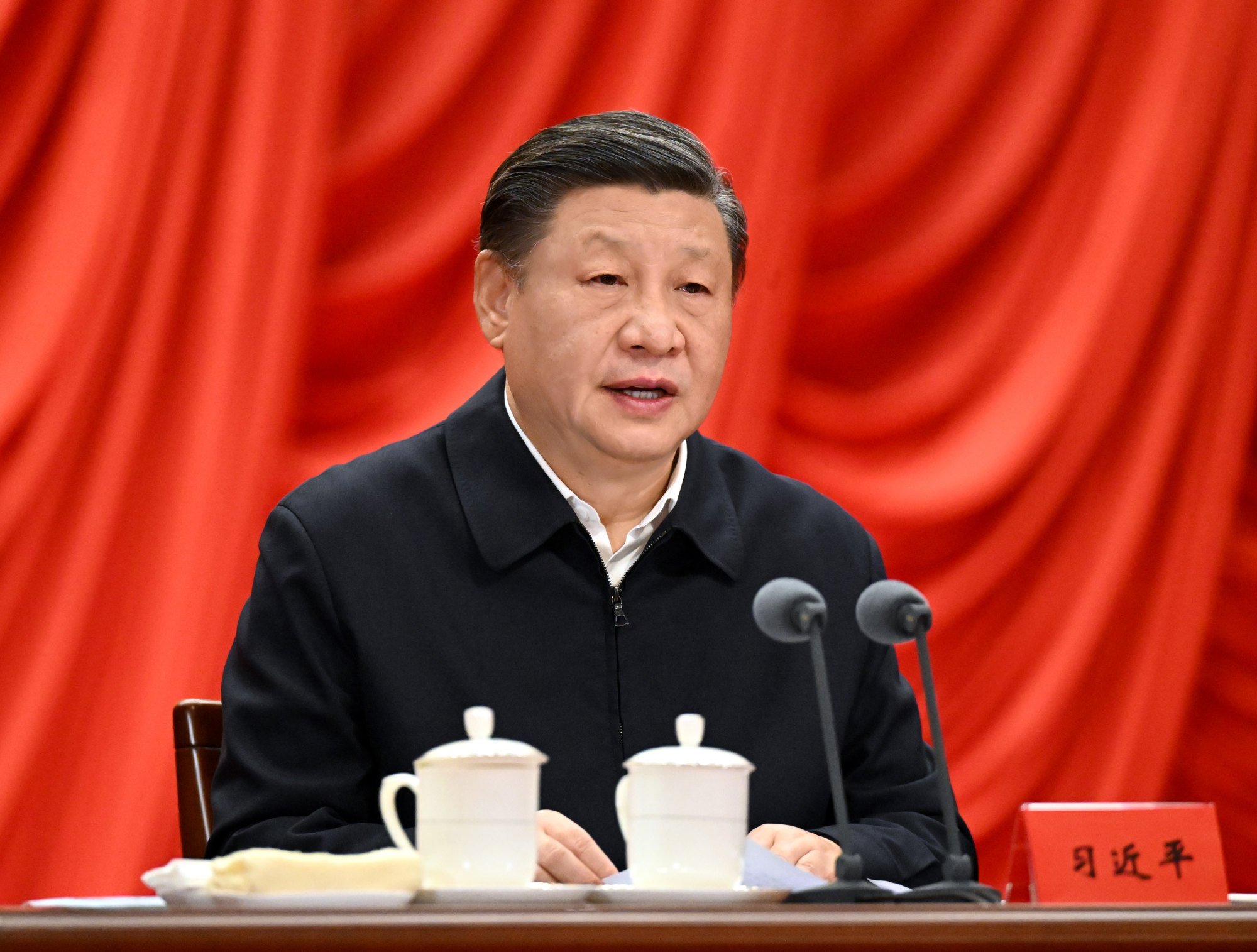 Xi Jinping told top cadres to “be patient and move forward in a steadfast manner”. Photo: Xinhua