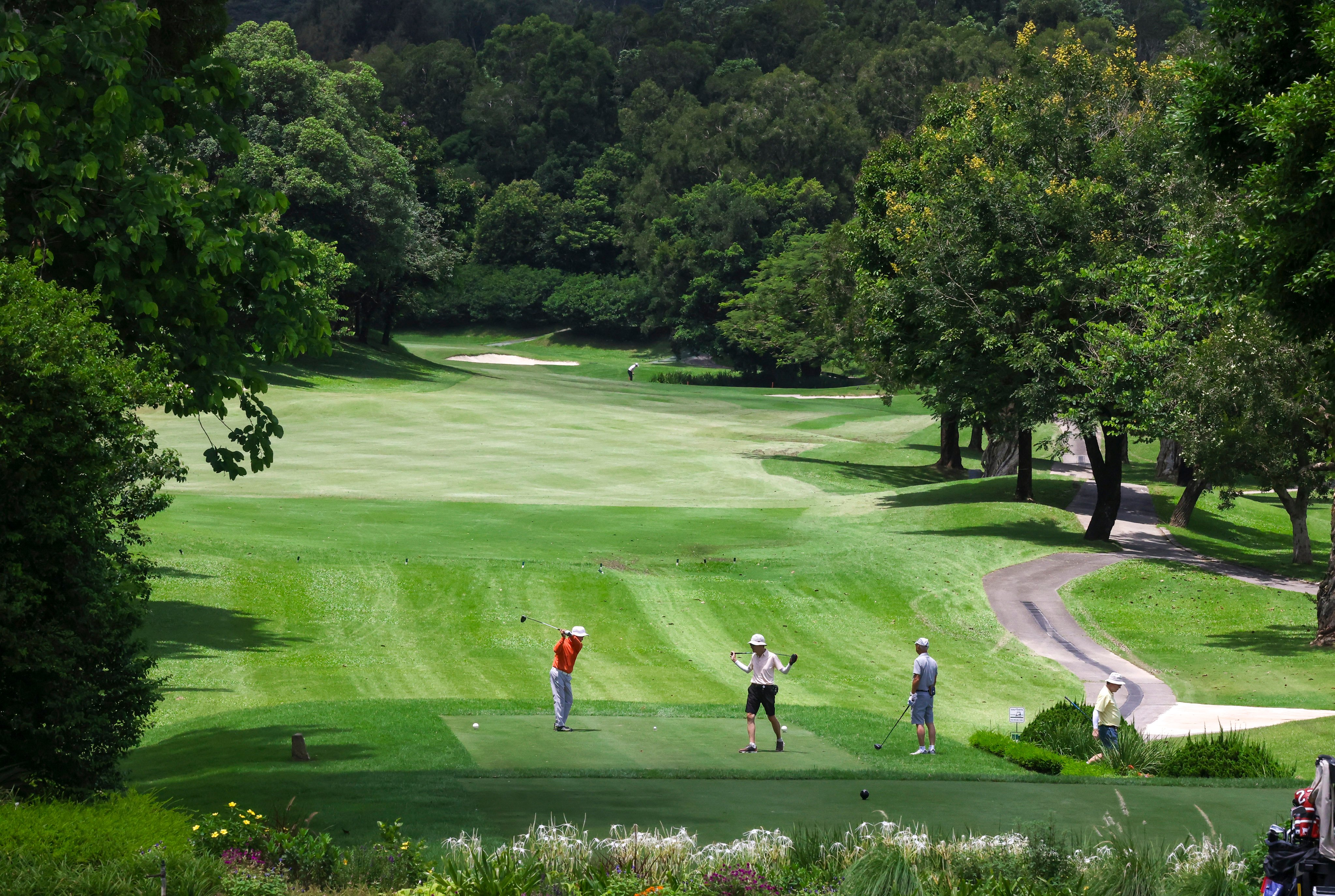 The Hong Kong Golf Club has turned down a government offer to suspend construction work until legal proceedings are over. Photo: Jonathan Wong