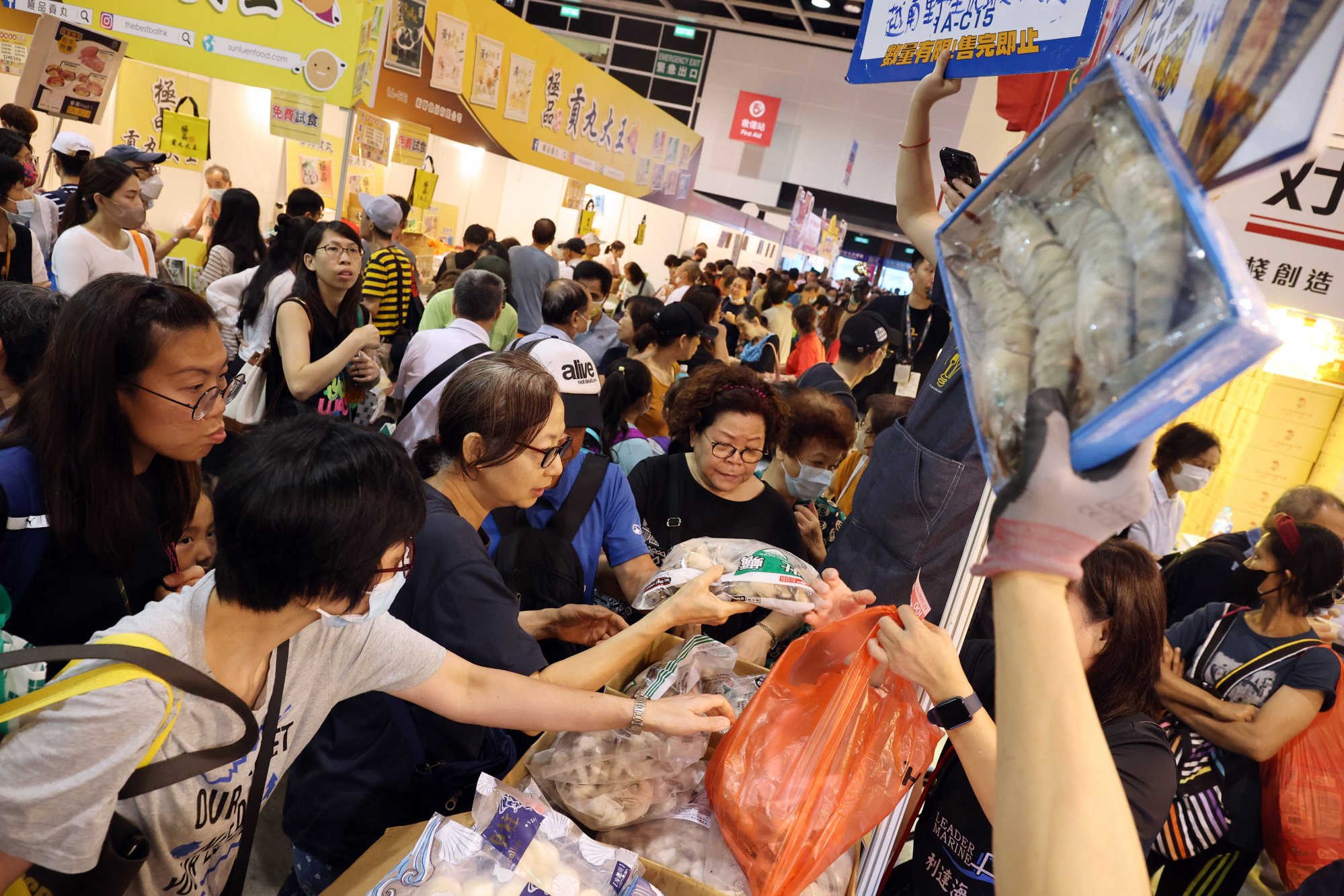 Hong Kong Food Expo 2023 and other fairs attract nearly half a million