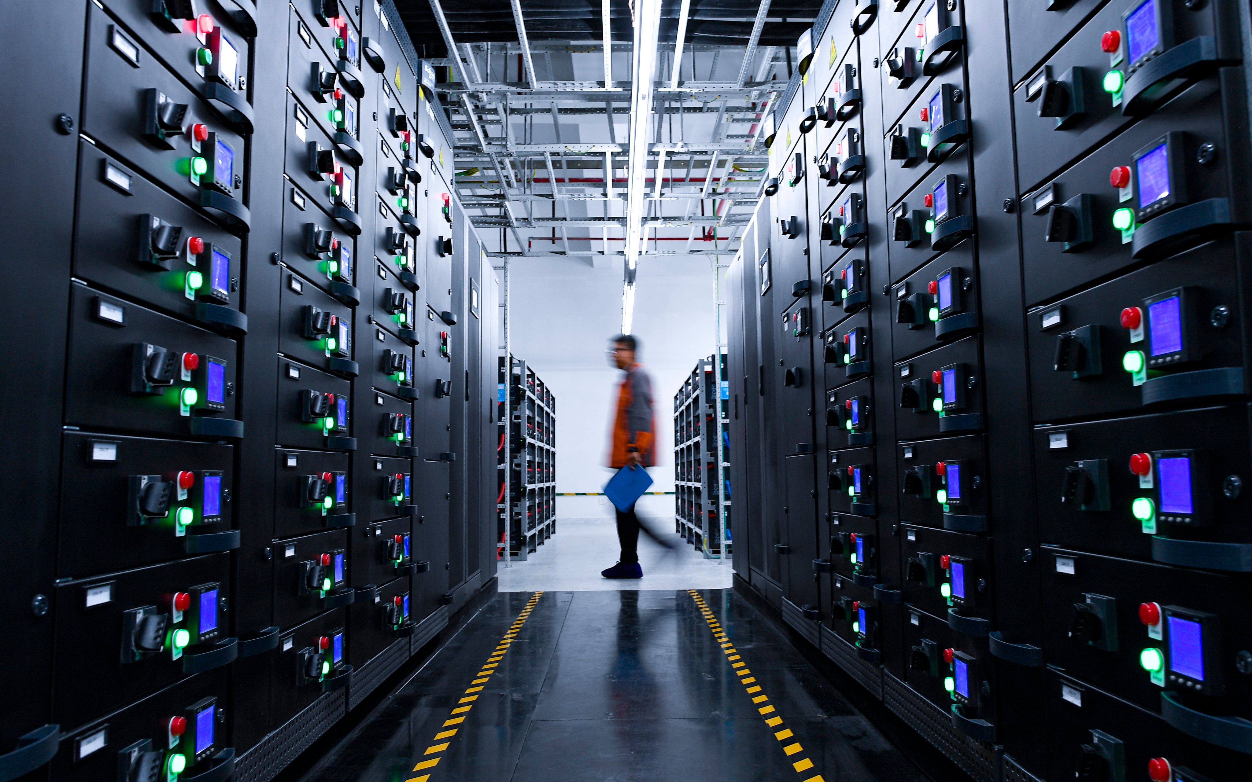 Computer data centres like this are already common in China, but under a new plan they are expected to see major expansions and improvements. Photo: Xinhua