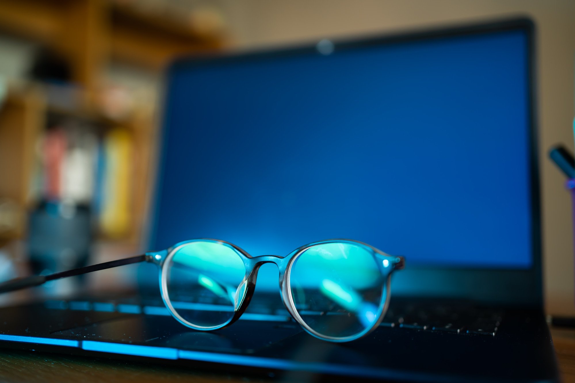 What are Blue Light Glasses? Protection for Your Eyes in The Modern Wo