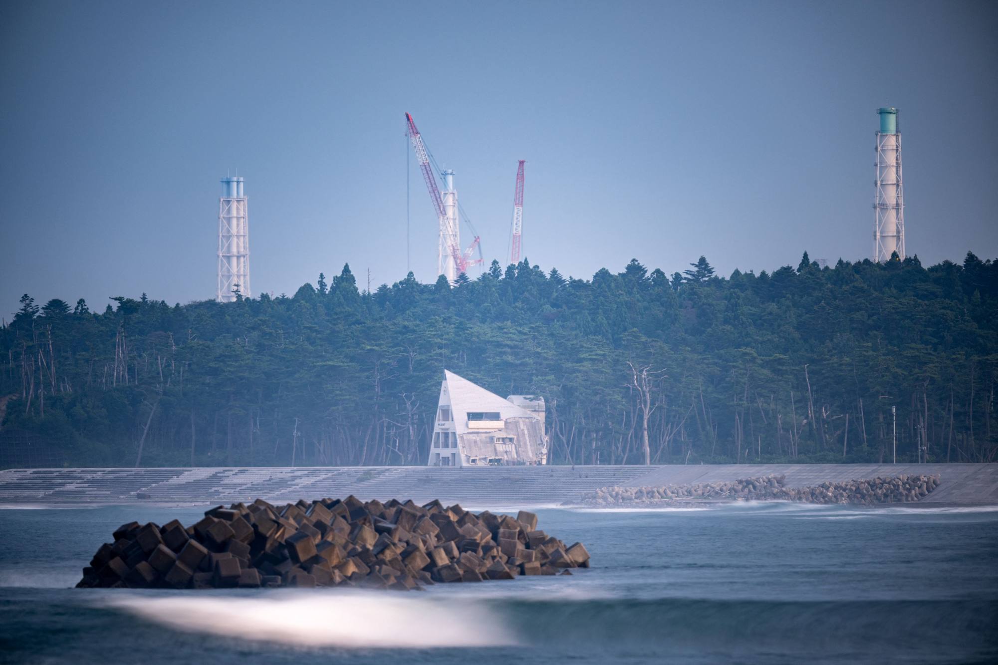 China and Russia accuse Japan of dumping Fukushima waste water for cost