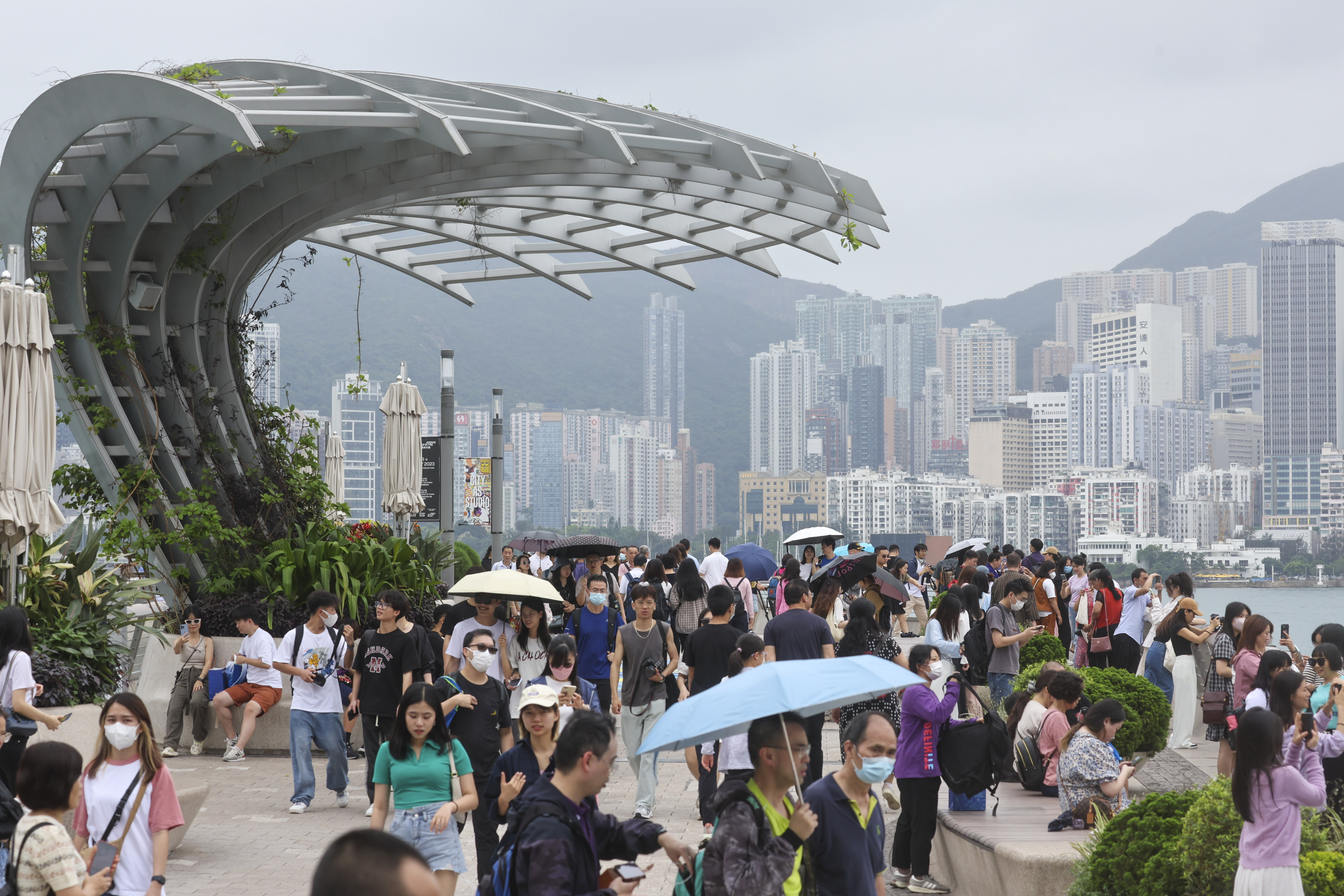 Mainland tourists are seen at Avenue of Stars in Tsim Sha Tsui on 13 May 2023. Photo: Yik Yeung-man