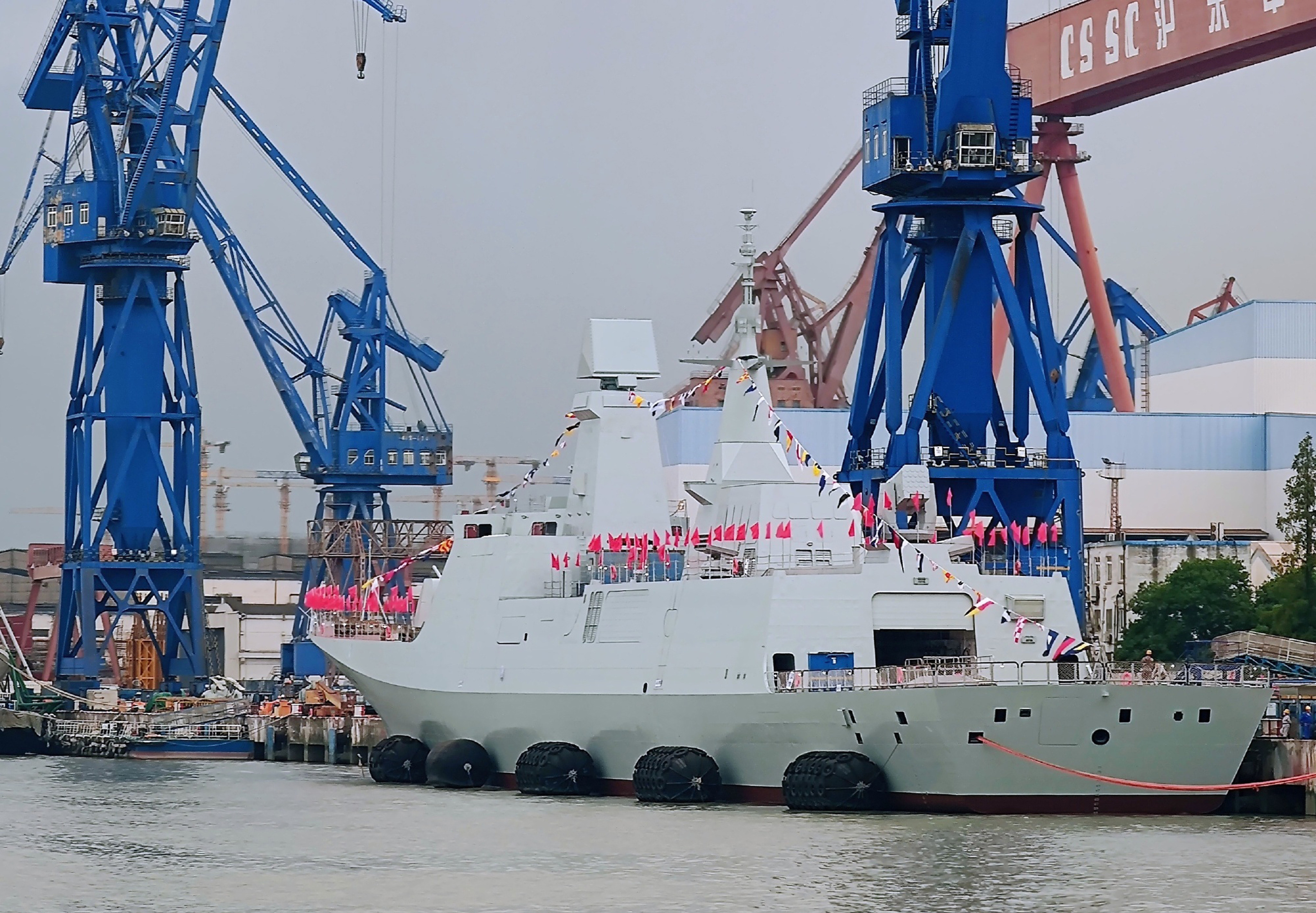 Photos of China’s state-owned Hudong-Zhonghua Shipbuilding docks posted online suggest the Type 054 frigate is ready for launch. Photo: Weibo