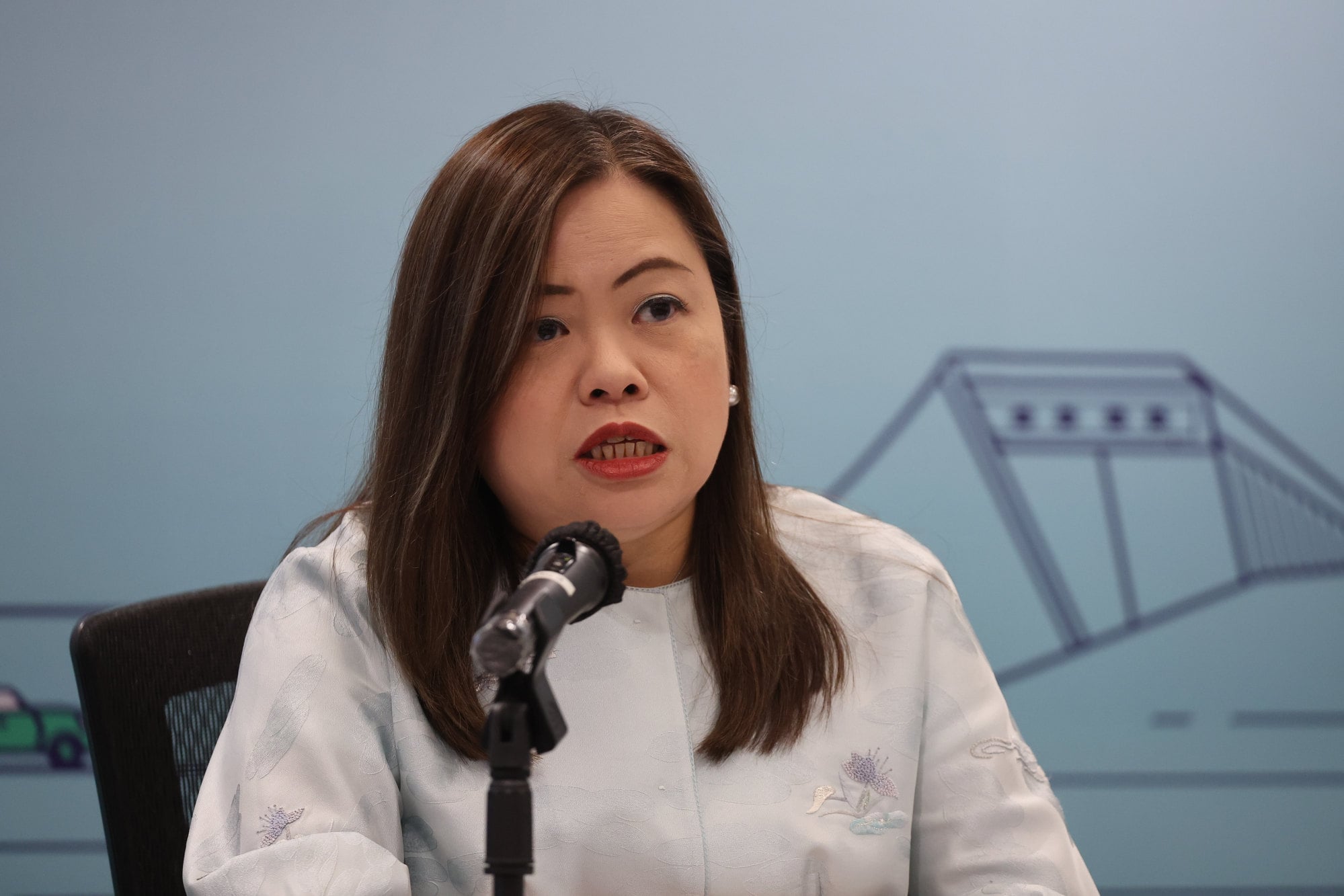 New Hong Kong Housing Director Against rashly Raising Minimum Age To new-hong-kong-housing-director-against-rashly-raising-minimum-age-to