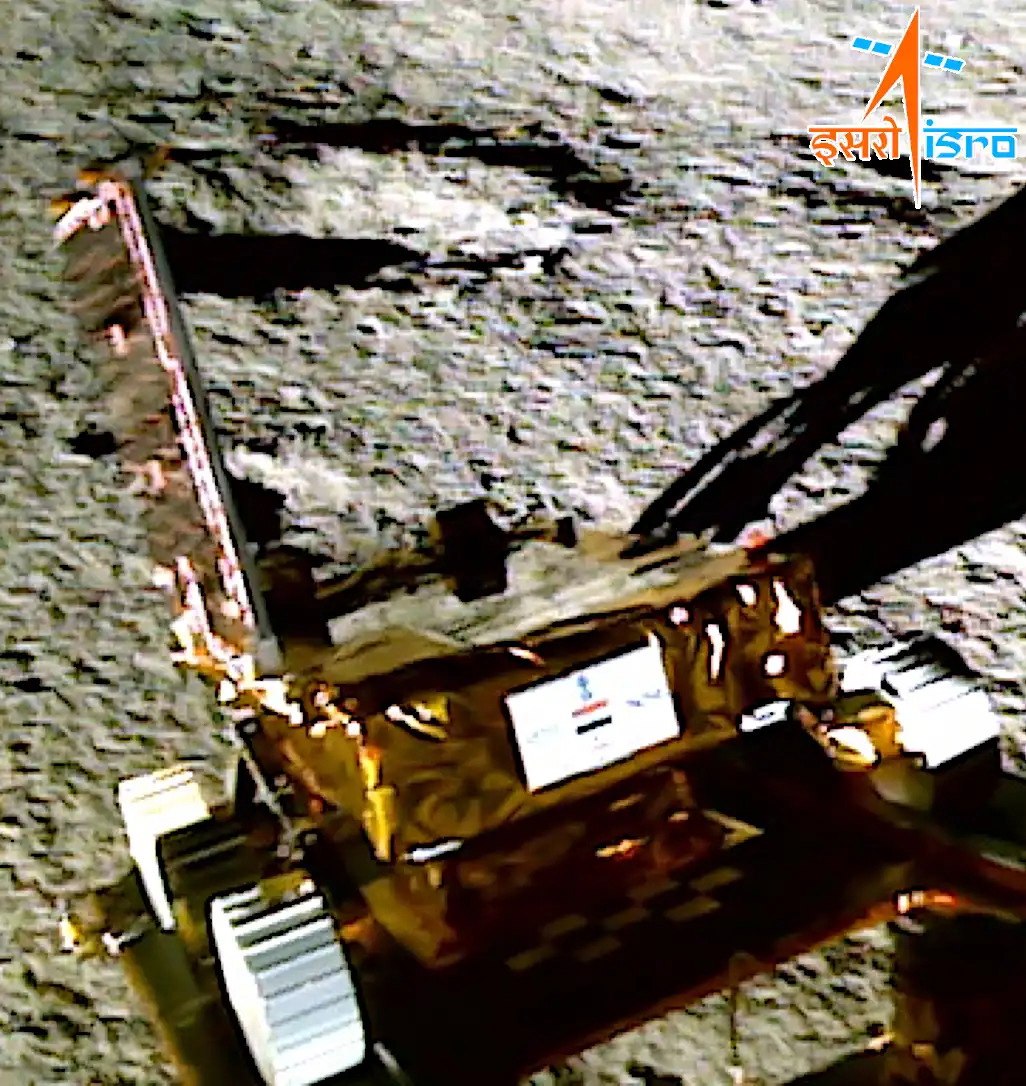 The rover of India’s Chandrayaan-3 lunar mission on the moon. Photo: EPA-EFE