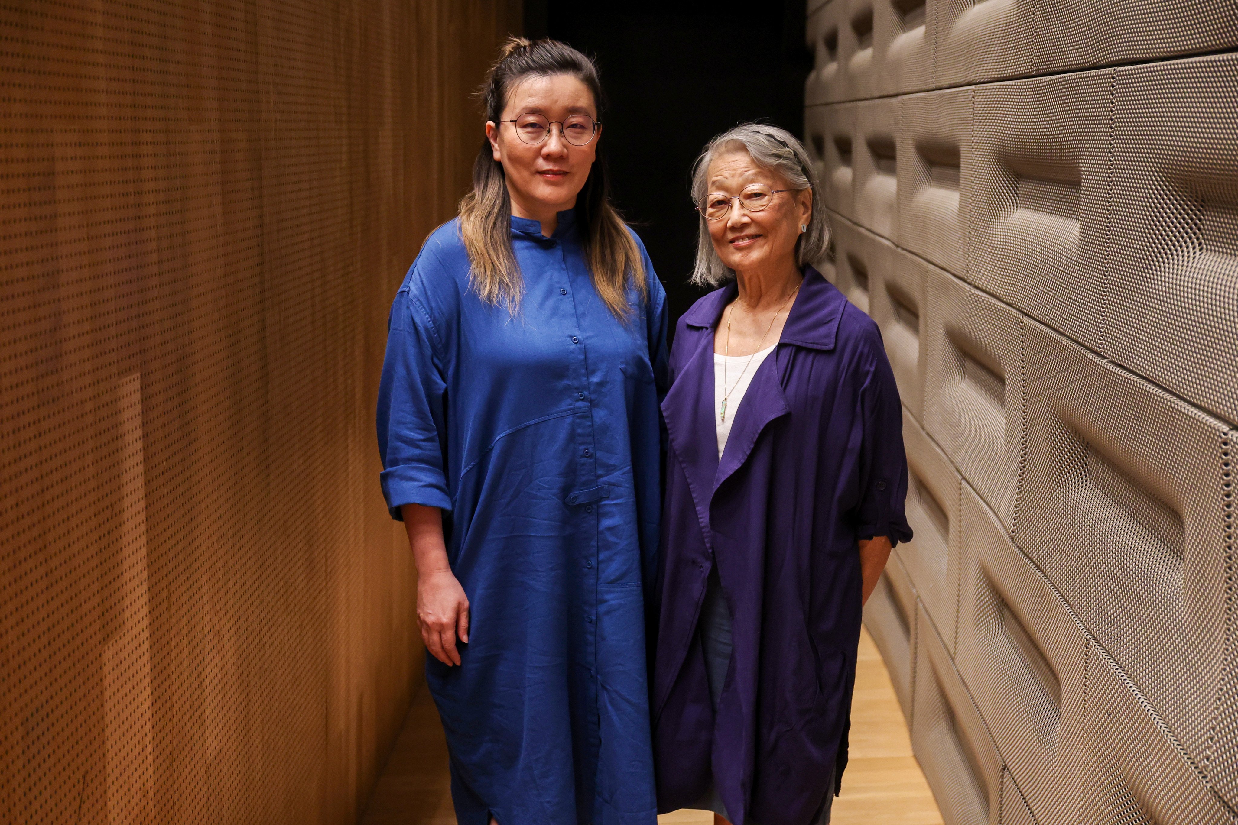 Vicky Fung (left) and Gwen Kao Wong, the widow of Nobel prize winner Charles Kao Kuen, join forces to highlight the need for programmes for dementia. Photo: Edmond So
