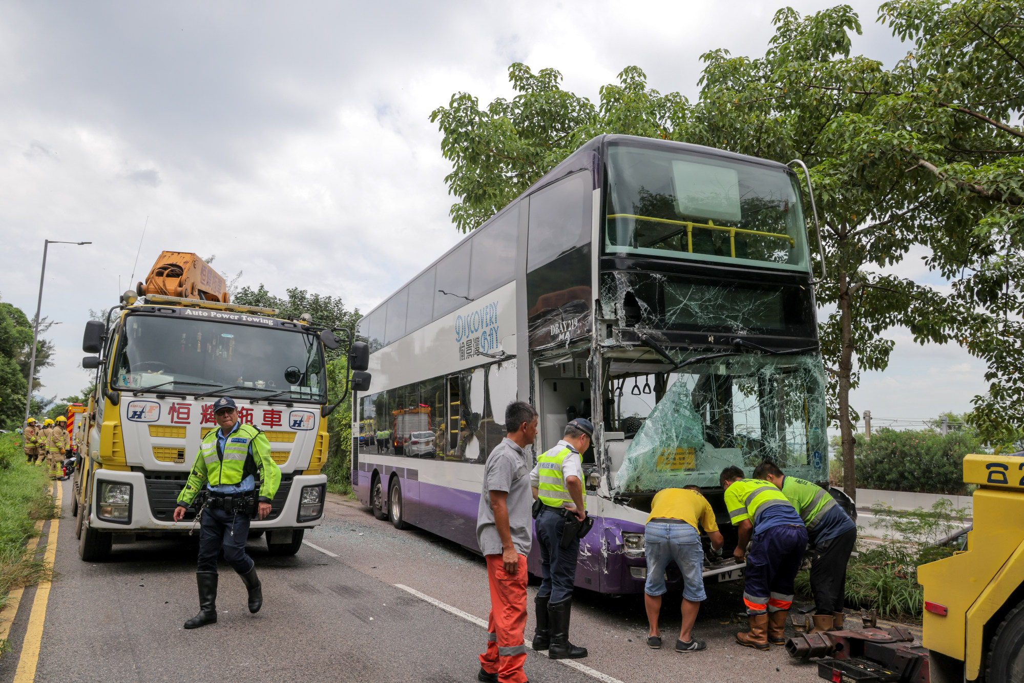 37 Injured In Accident Involving Hong Kong School Bus And Double-decker ...