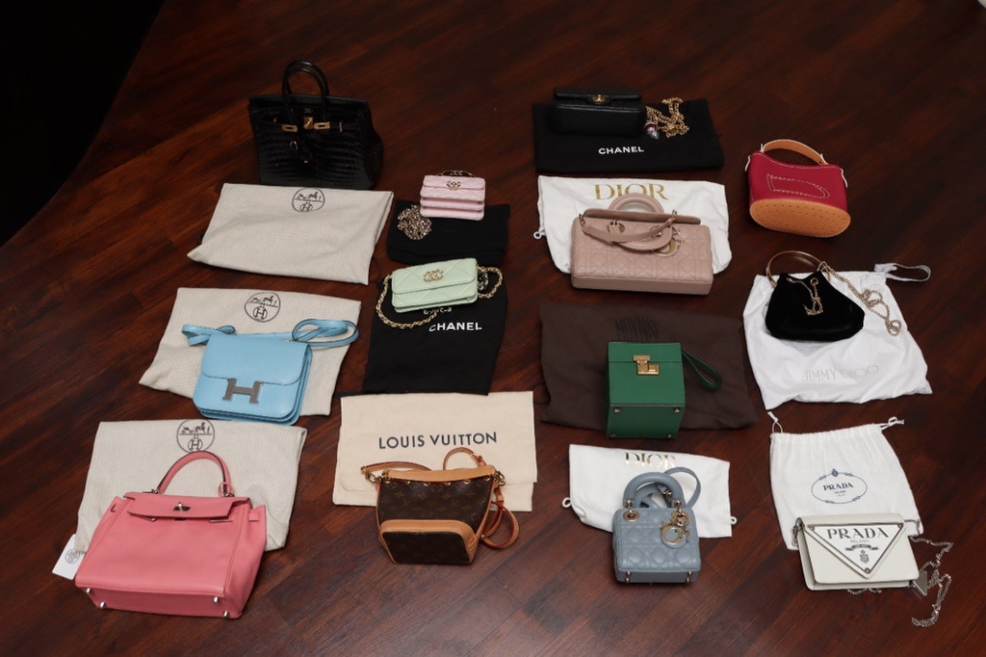 SELL HANDBAGS FOR CASH -WE BUY CHANEL LOUIS VUITTON CHANEL DIOR