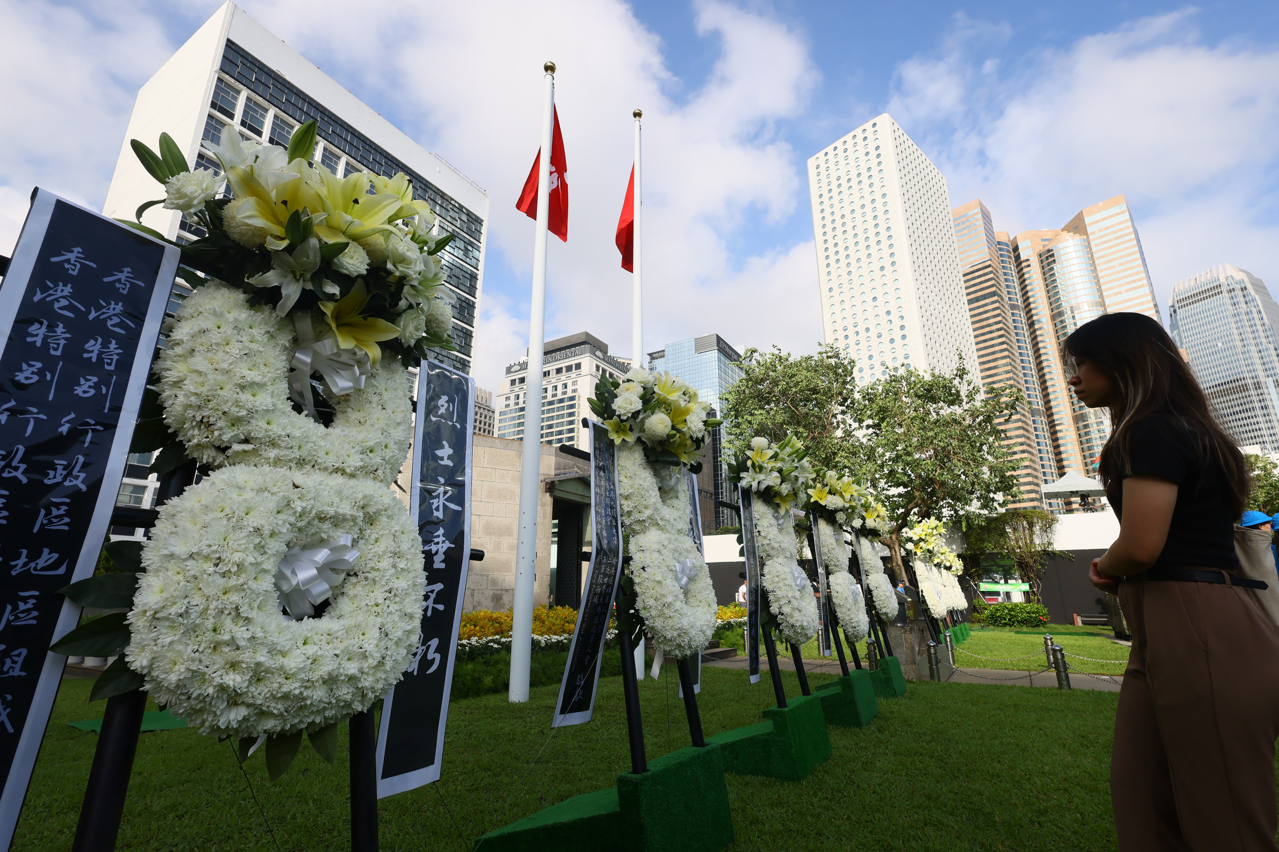 Hongkongers pay tribute to those killed during China’s war of resistance against Japan. Photo: Dickson Lee