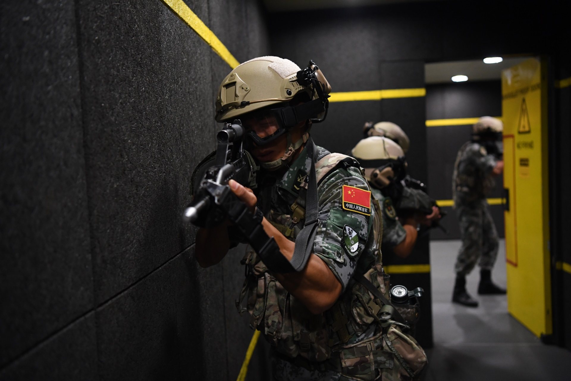 Joint military drills between the SAF and PLA will include sniper tactics, fast roping, rappelling, hand-to-hand combat, small-arms live fire, and cohesion activities. Photo: Ministry of Defence, Singapore 