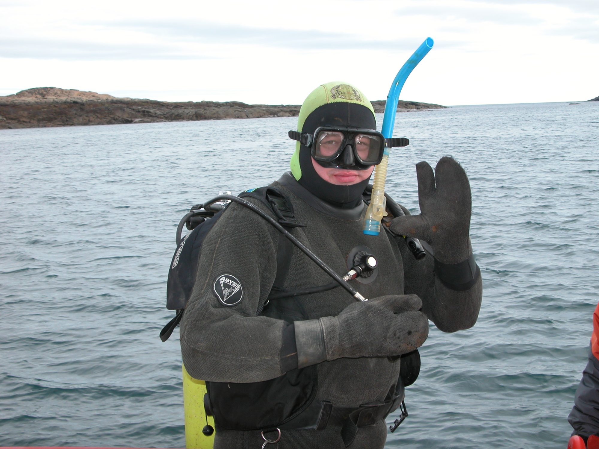 Sauvadet prepares to dive in Frobisher Bay, in the Canadian Arctic, in 2007. Photo: Pierre Sauvadet