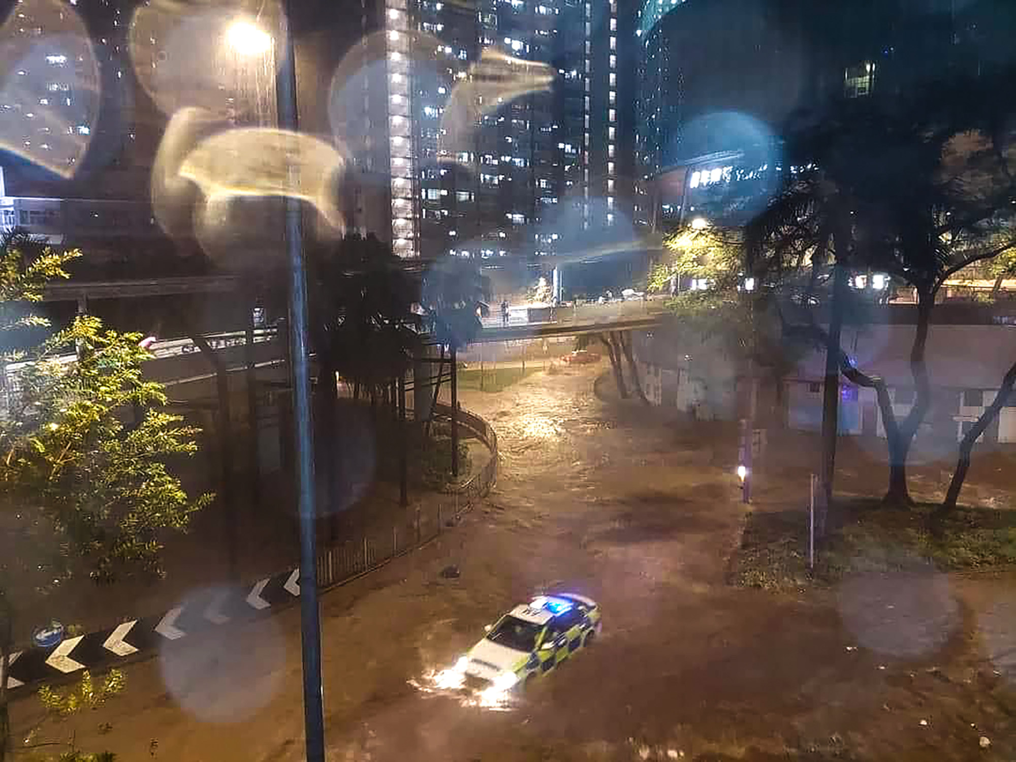 hong-kong-floods-132-people-sent-to-hospitals-observatory-cancels-all