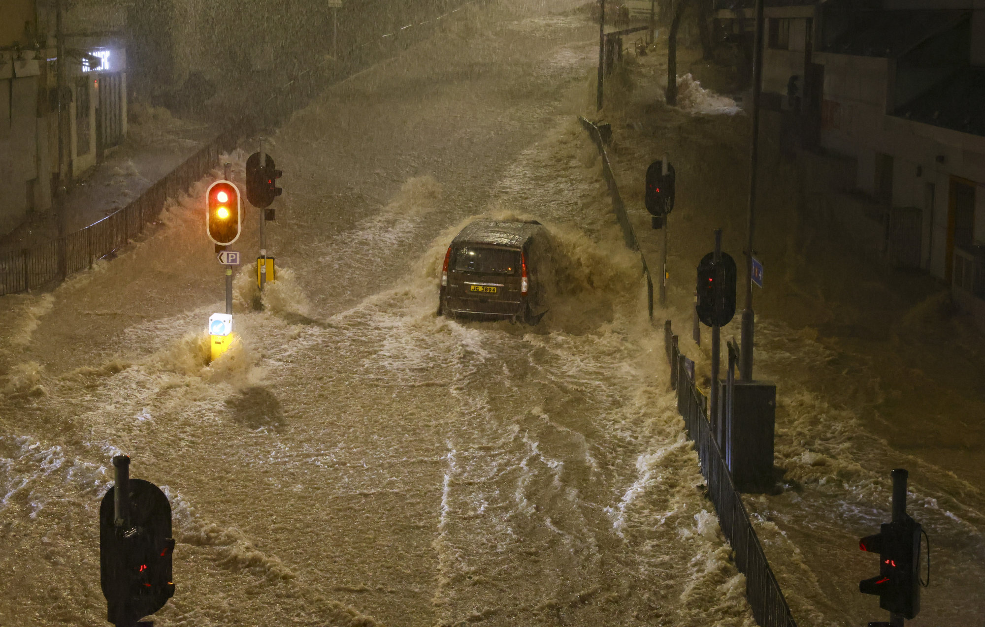 hong-kong-government-s-response-to-16-hour-black-rainstorm-deemed-too