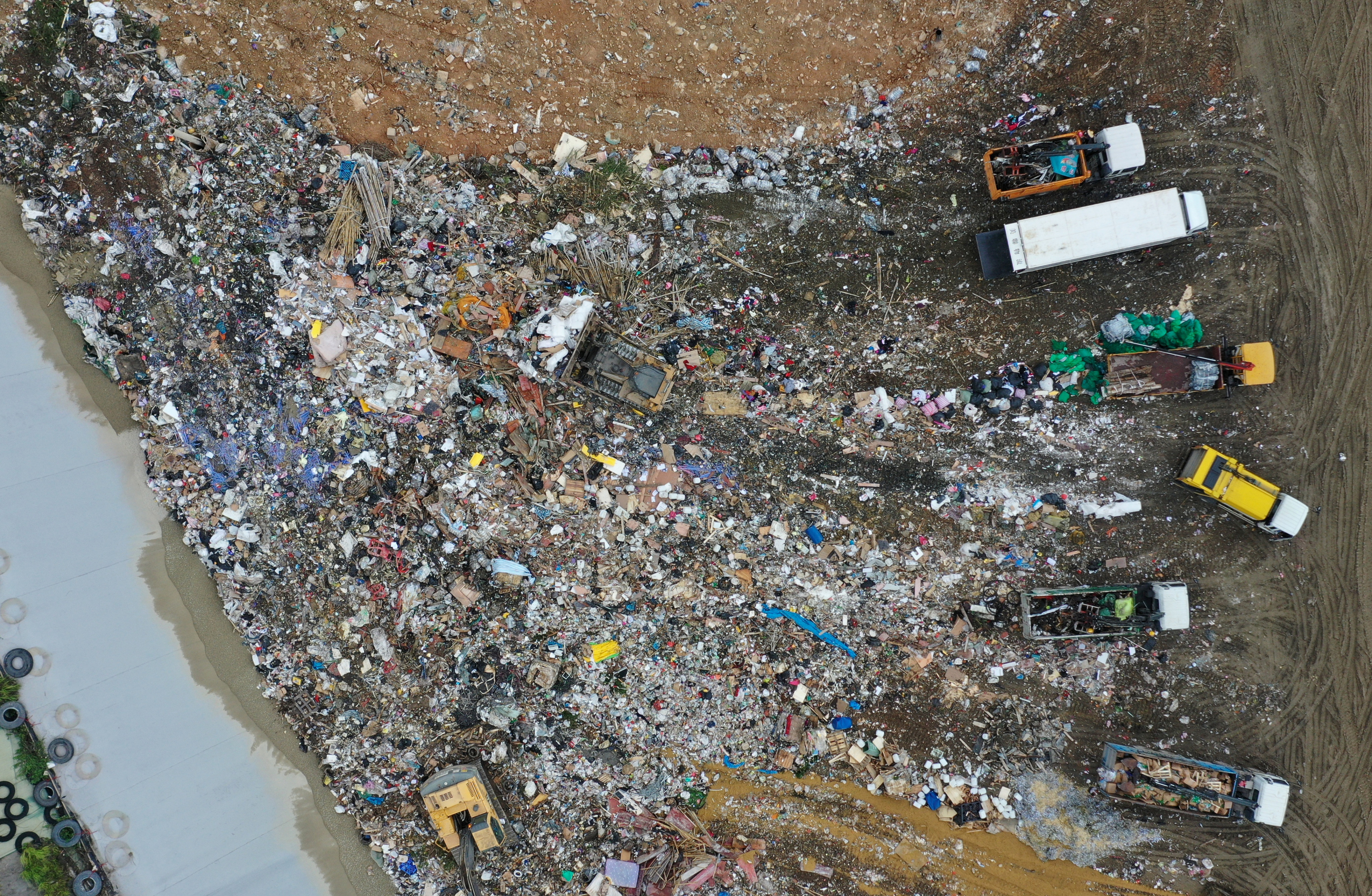A file photo of the North East New Territories Landfill in Hong Kong’s Ta Kwu Ling from August 2020. Around 68 per cent of food waste disposed of at landfills every day in Hong Kong comes from households. Photo: Winson Wong