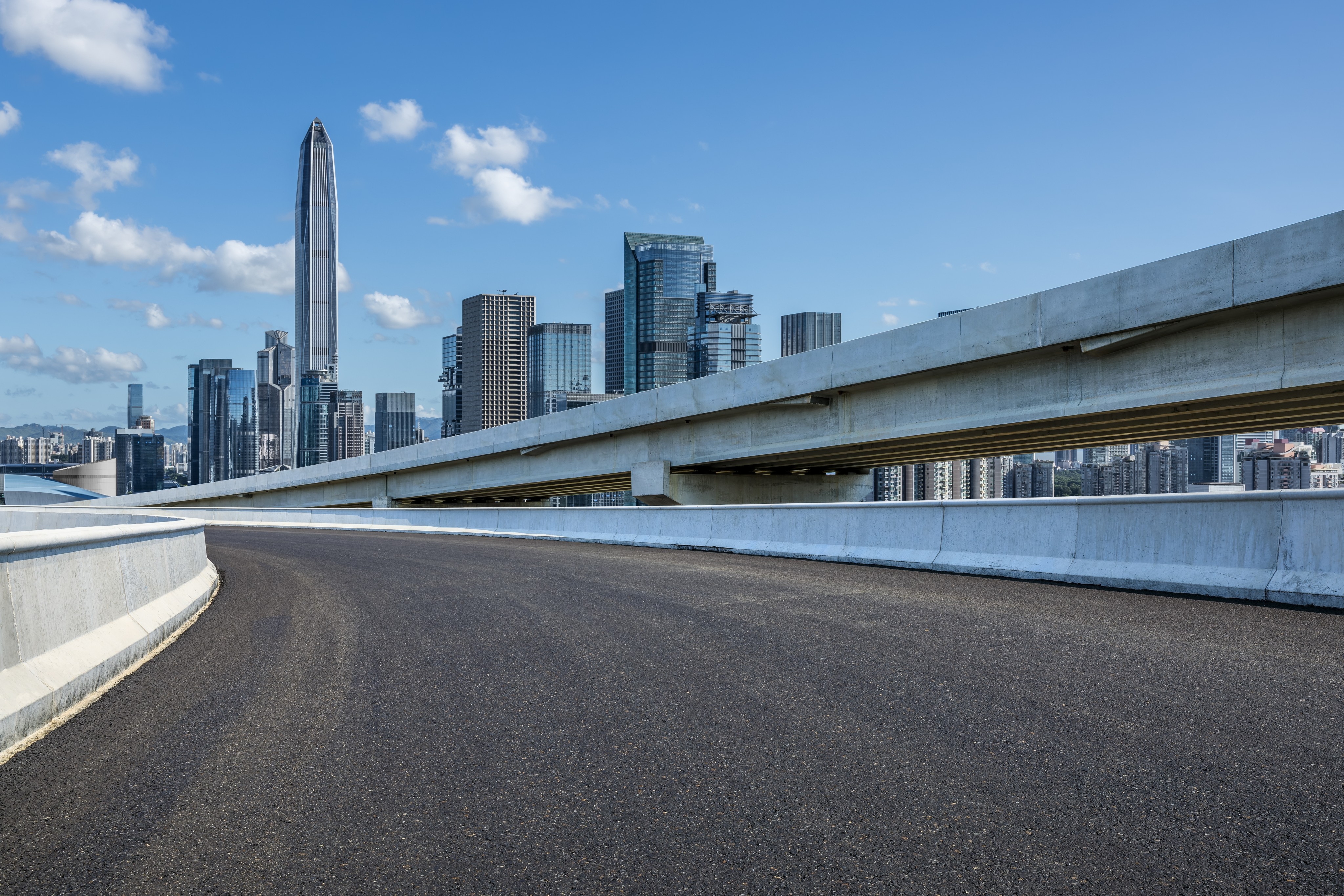 Shenzhen municipal authorities have already completed the assessment of certain sections of four city highways – with a total length of 89 kilometres – for autonomous vehicle trials. Photo: Shutterstock