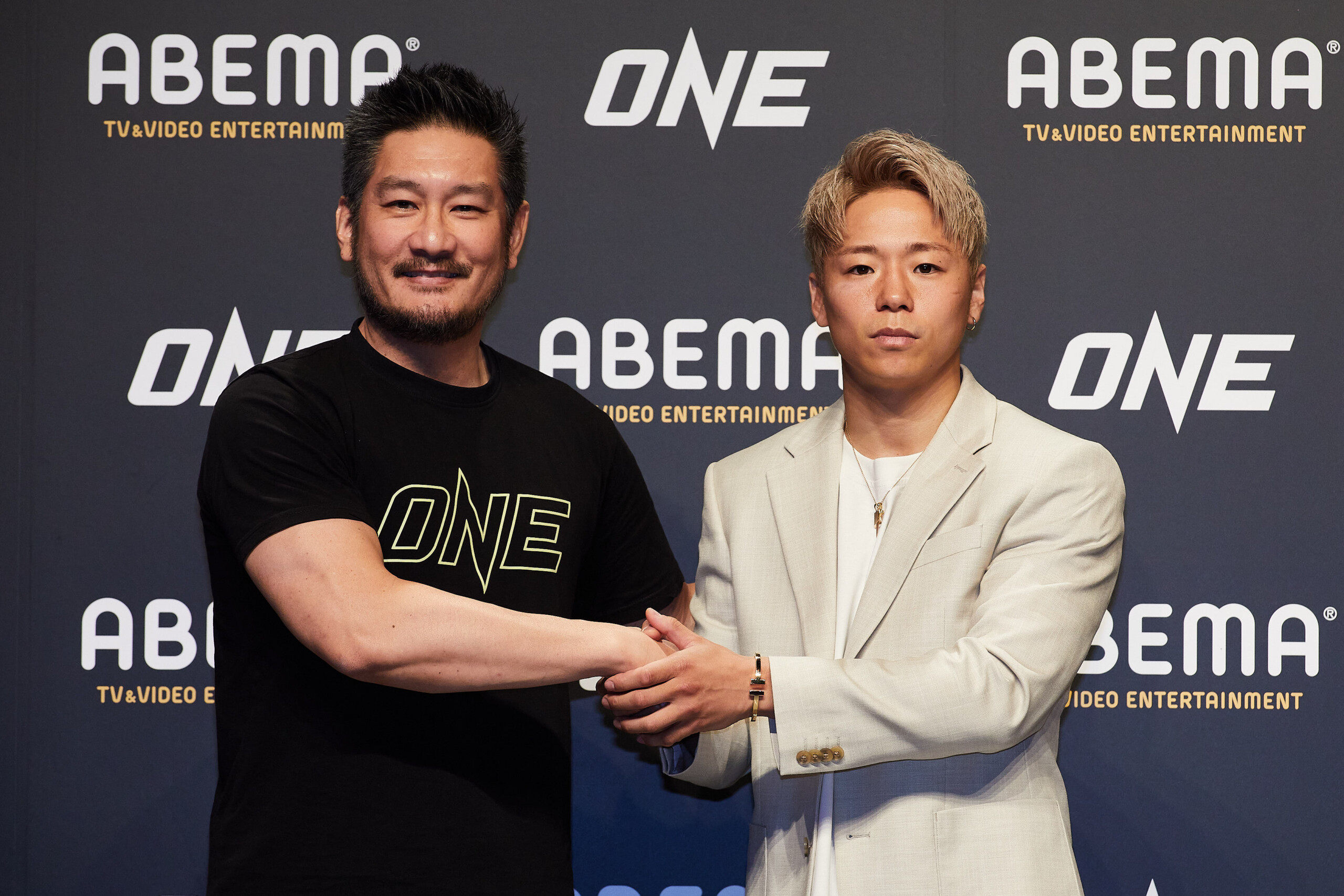 Takeru Segawa (right) with ONE Championship CEO Chatri Sityodtong at a press conference in Tokyo. Photos: ONE Championship