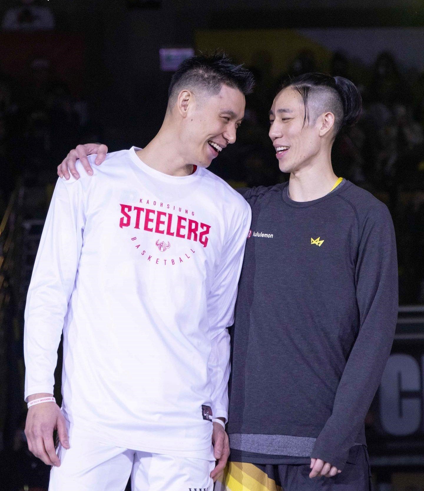 Jeremy Lin (left) and his younger brother Joseph at a pre-game ceremony ahead of a match between their sides in the P League+ last season. Photo: Handout