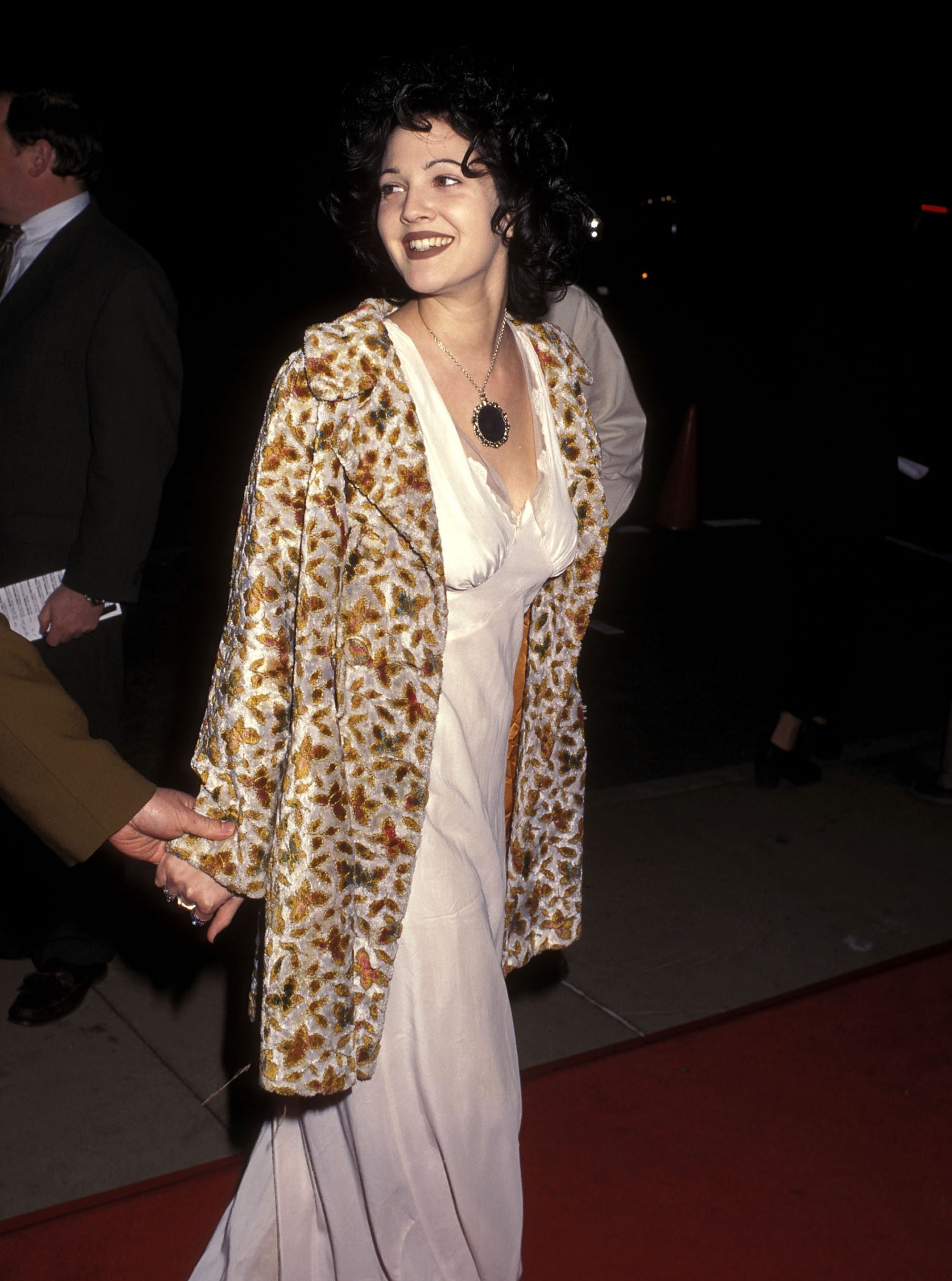 Drew Barrymore wearing a boho look at the LA premiere of From Dusk Till Dawn in 1996. Photo: Getty Images