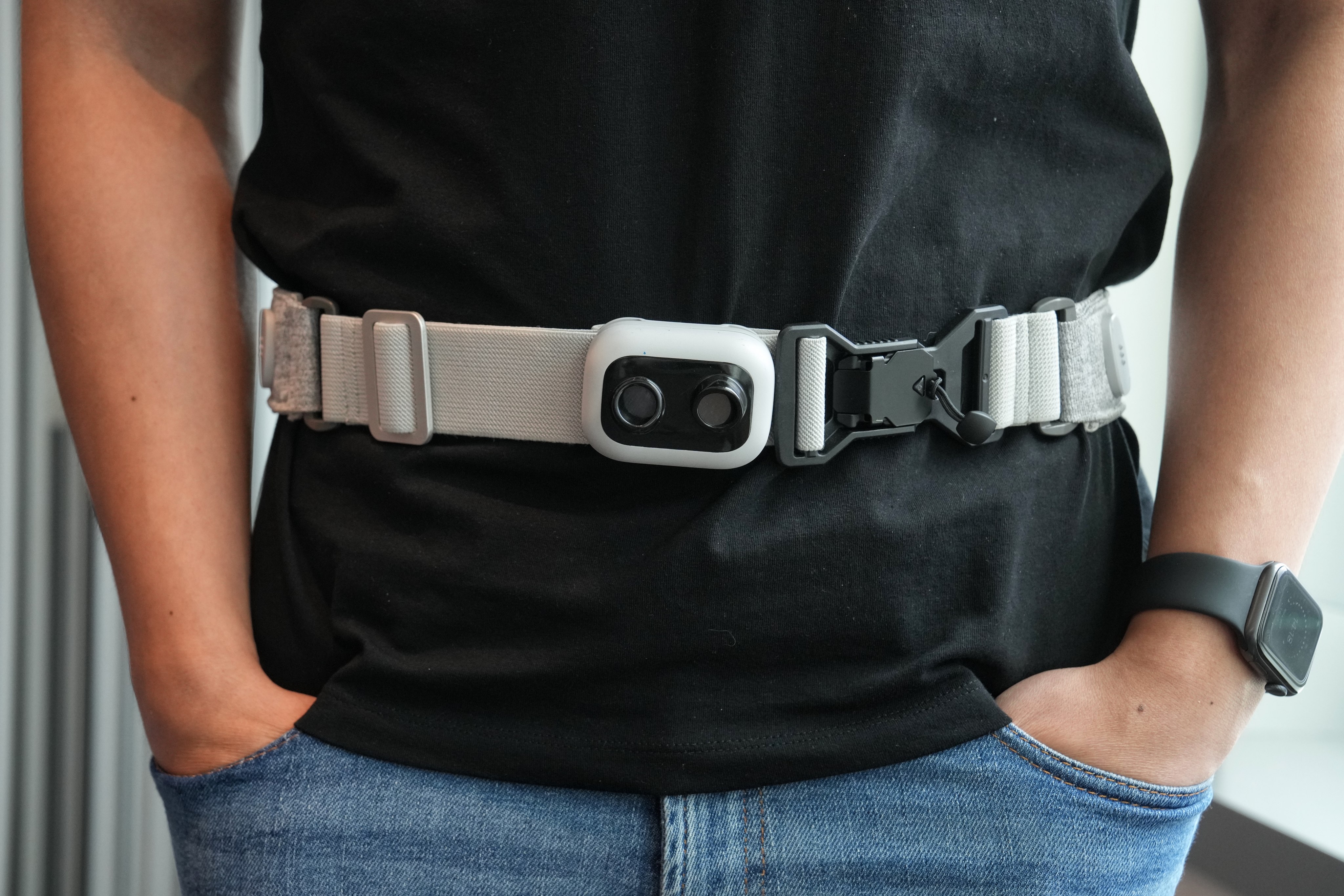 The latest iteration of the product, now in its 10th generation, is a device worn on the waist, mounted with two cameras that use AI algorithms and computer vision. Photo: Elson Li