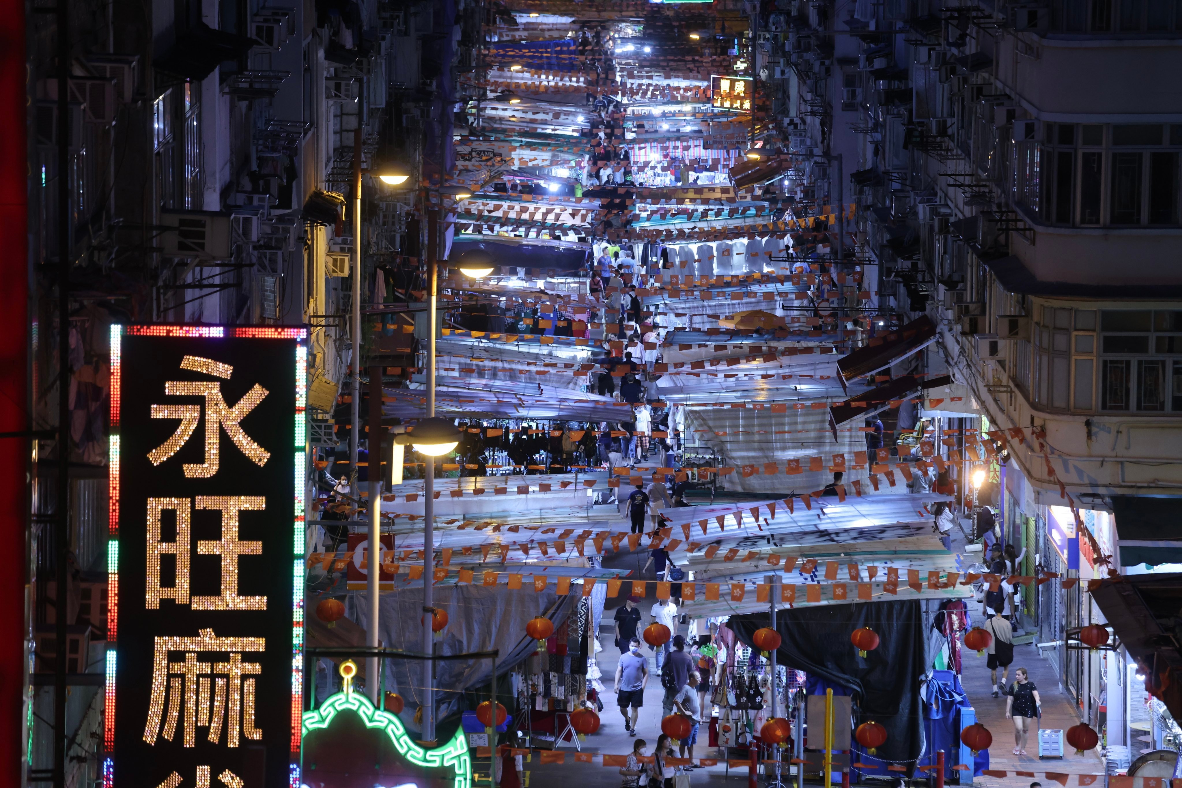 Stalls along Hong Kong’s Temple Street in Jordan, formerly a tourist hotspot. Photo: Jonathan Wong