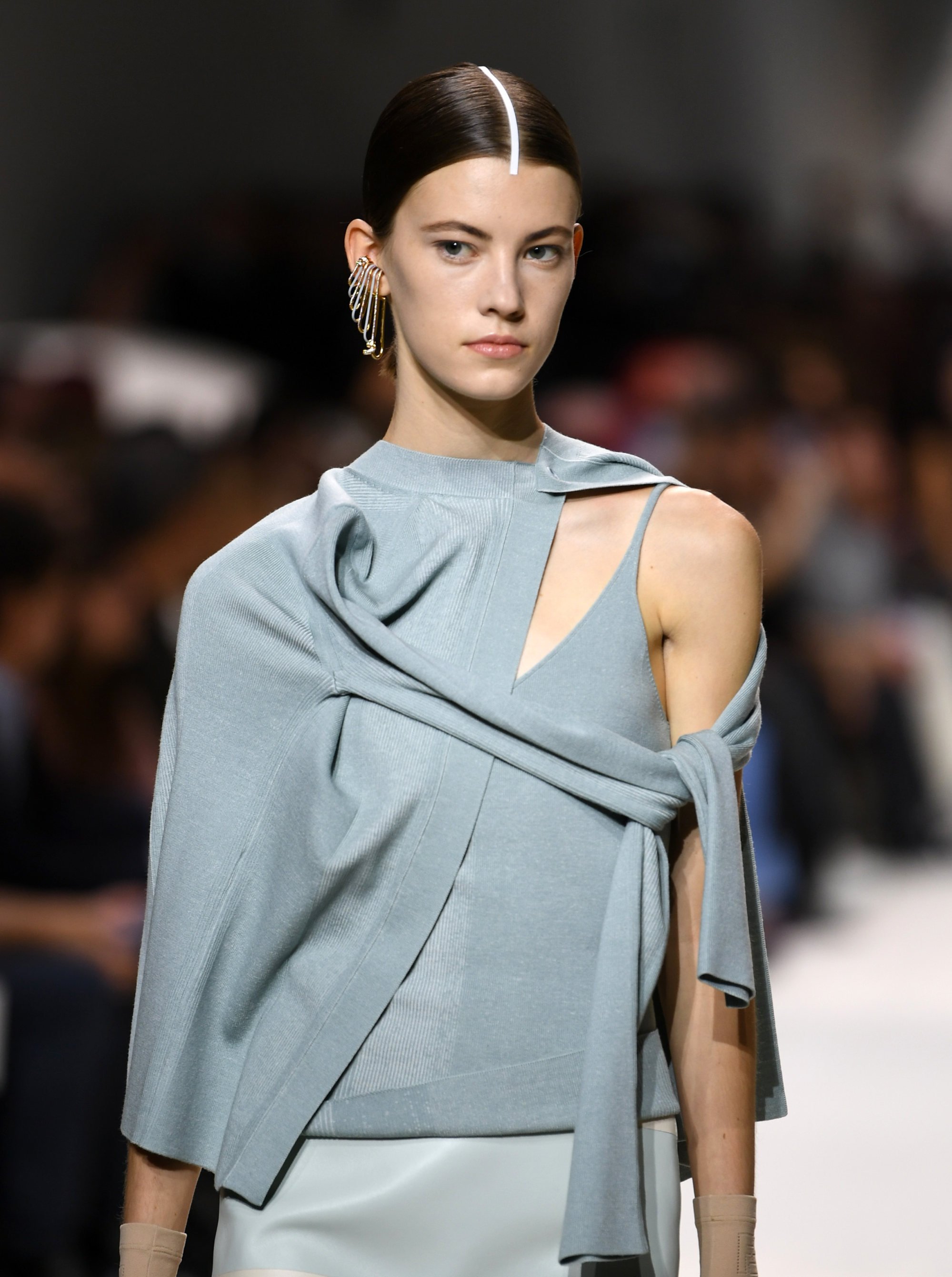 Fashion Week de Paris : Lucien Laviscount (Emily in Paris), star du premier  rang Dior Homme - Elle