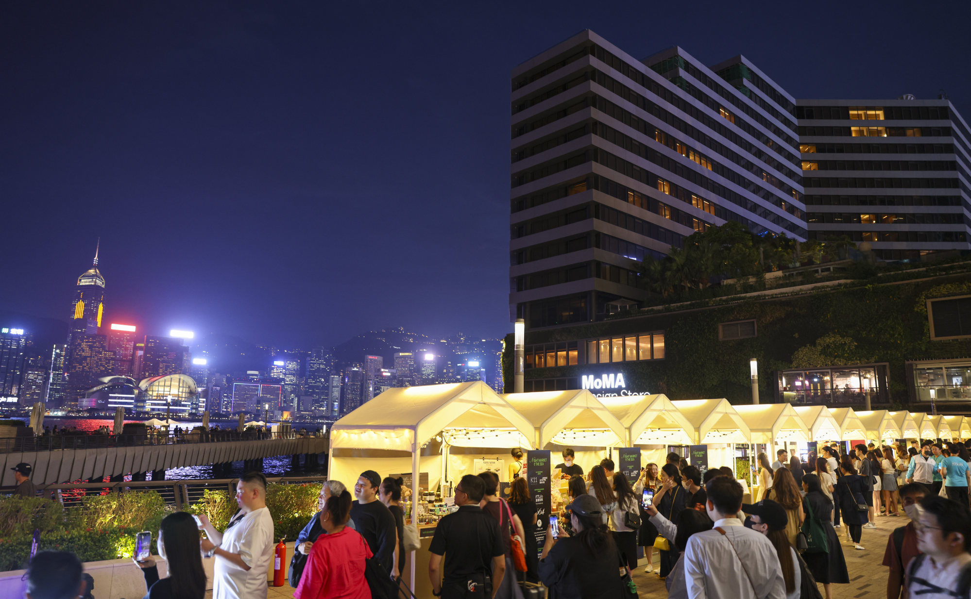 The night market was open until 11pm. Photo: Yik Yeung-man