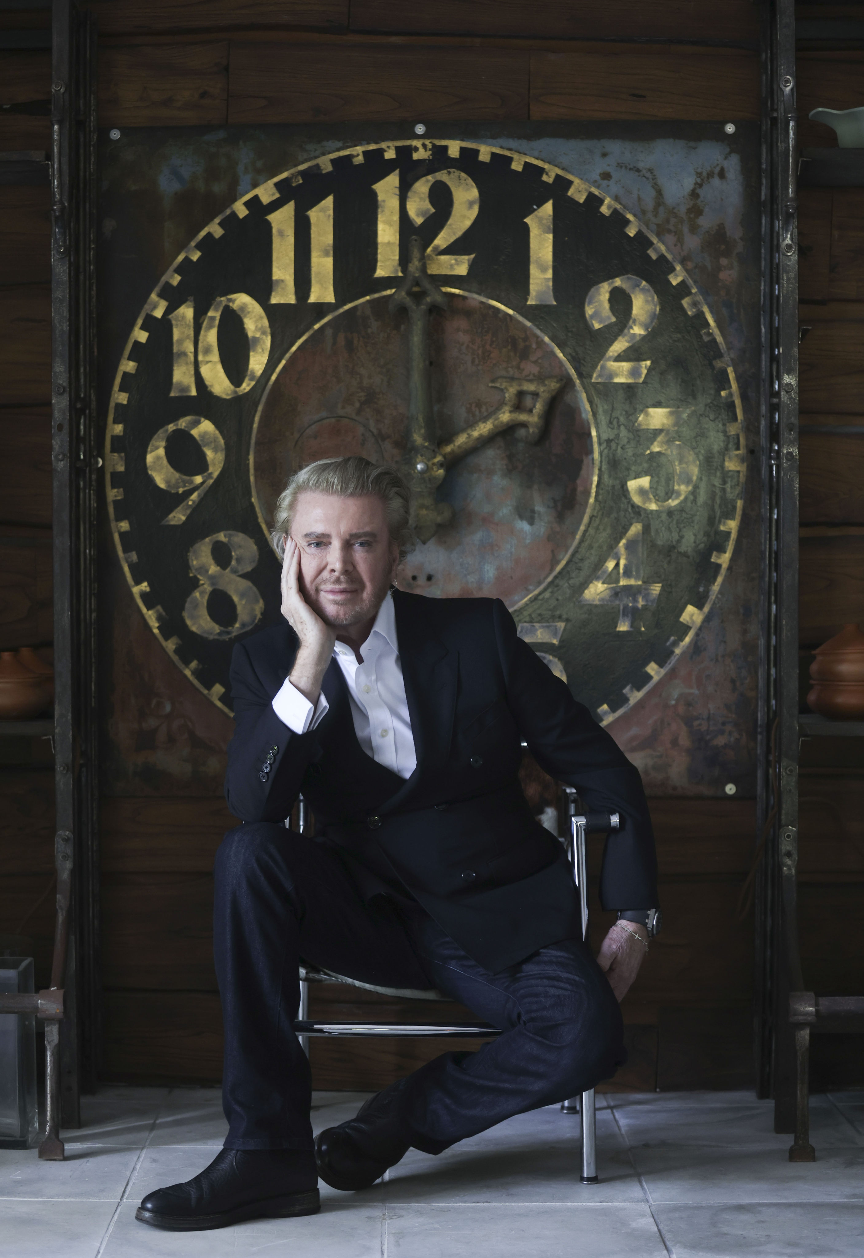 Kim Robinson at his home in Clear Water Bay in Hong Kong. With his Chater House salon having fallen victim to redevelopment, the celebrity hairstylist has decided the universe is hinting he should quit while he’s ahead. Photo: Jonathan Wong